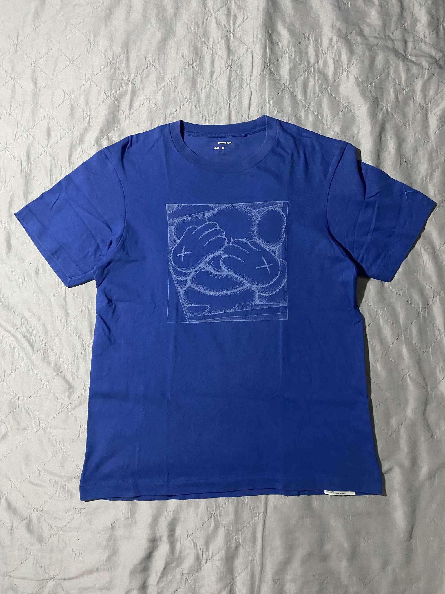 Kaws KAWS Uniqlo Chum Tee Size US S / EU 44-46 / 1 - 1 Thumbnail