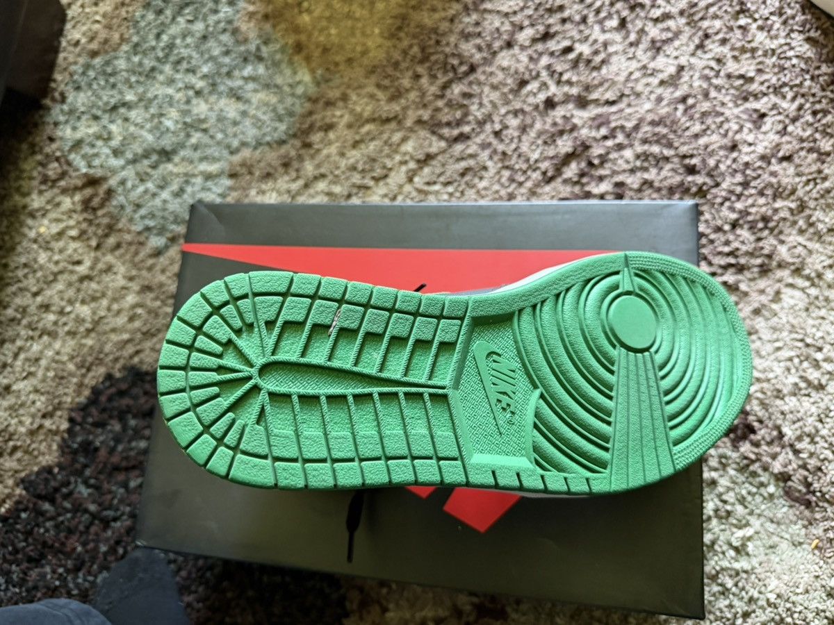 Nike Air Jordan 1 Pine Green Size US 10.5 / EU 43-44 - 3 Thumbnail