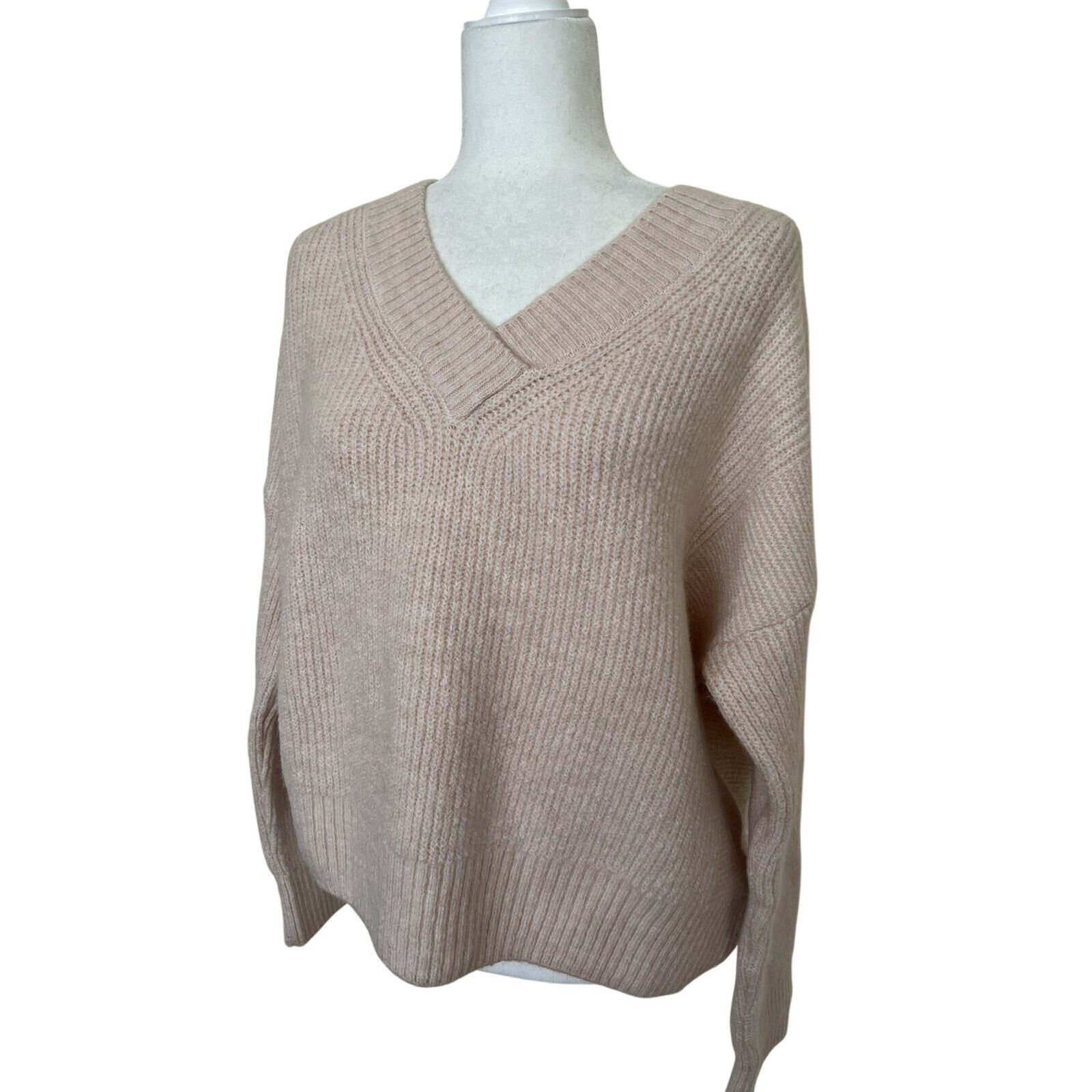 Topshop Topshop Wide V Neck Pullover Sweater Fuzzy Size M A003075 Size M / US 6-8 / IT 42-44 - 3 Thumbnail