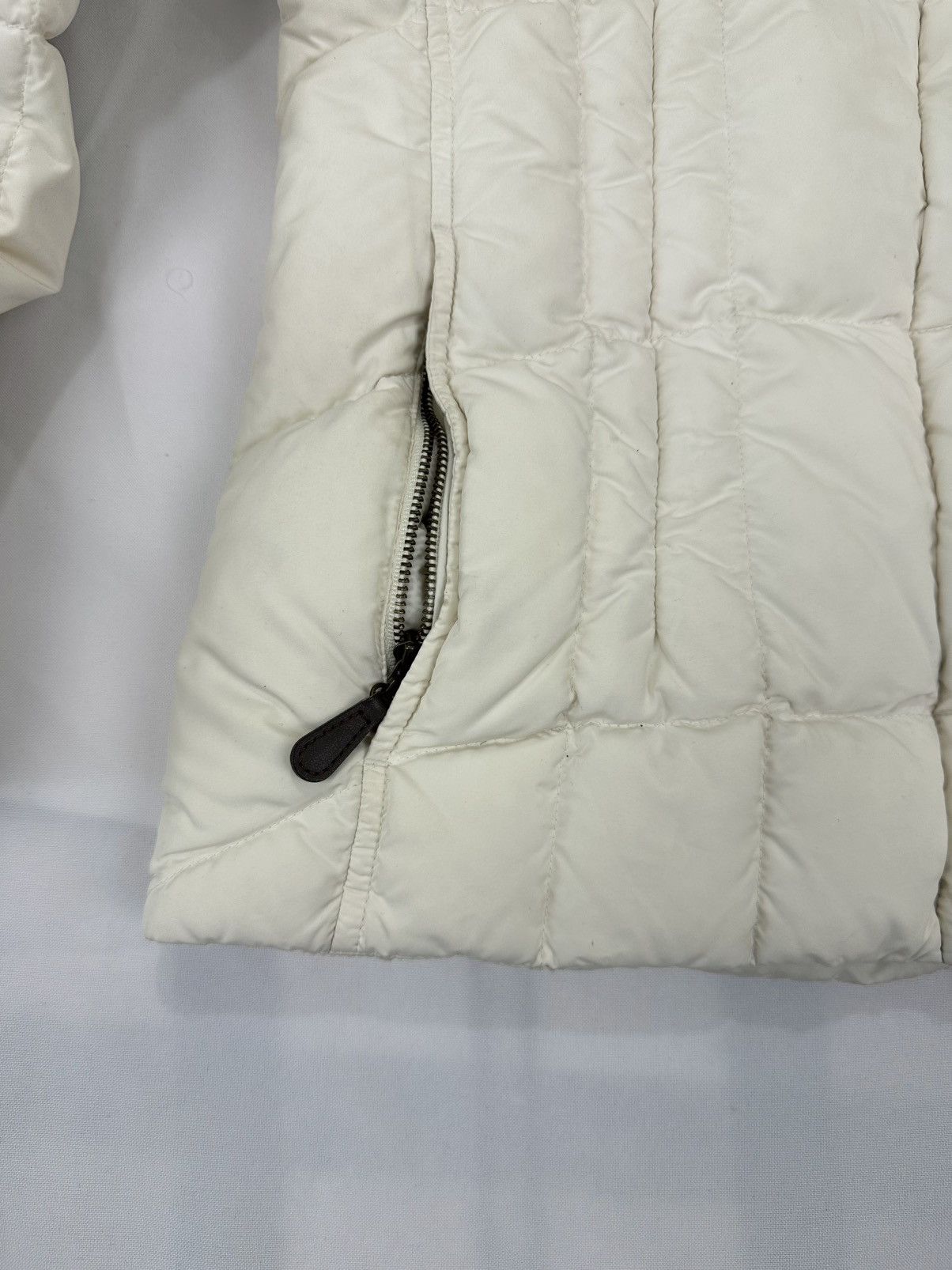 Eddie Bauer Vintage Women’s Eddie Bauer Down Jacket With Fur Size S Size S / US 4 / IT 40 - 4 Thumbnail
