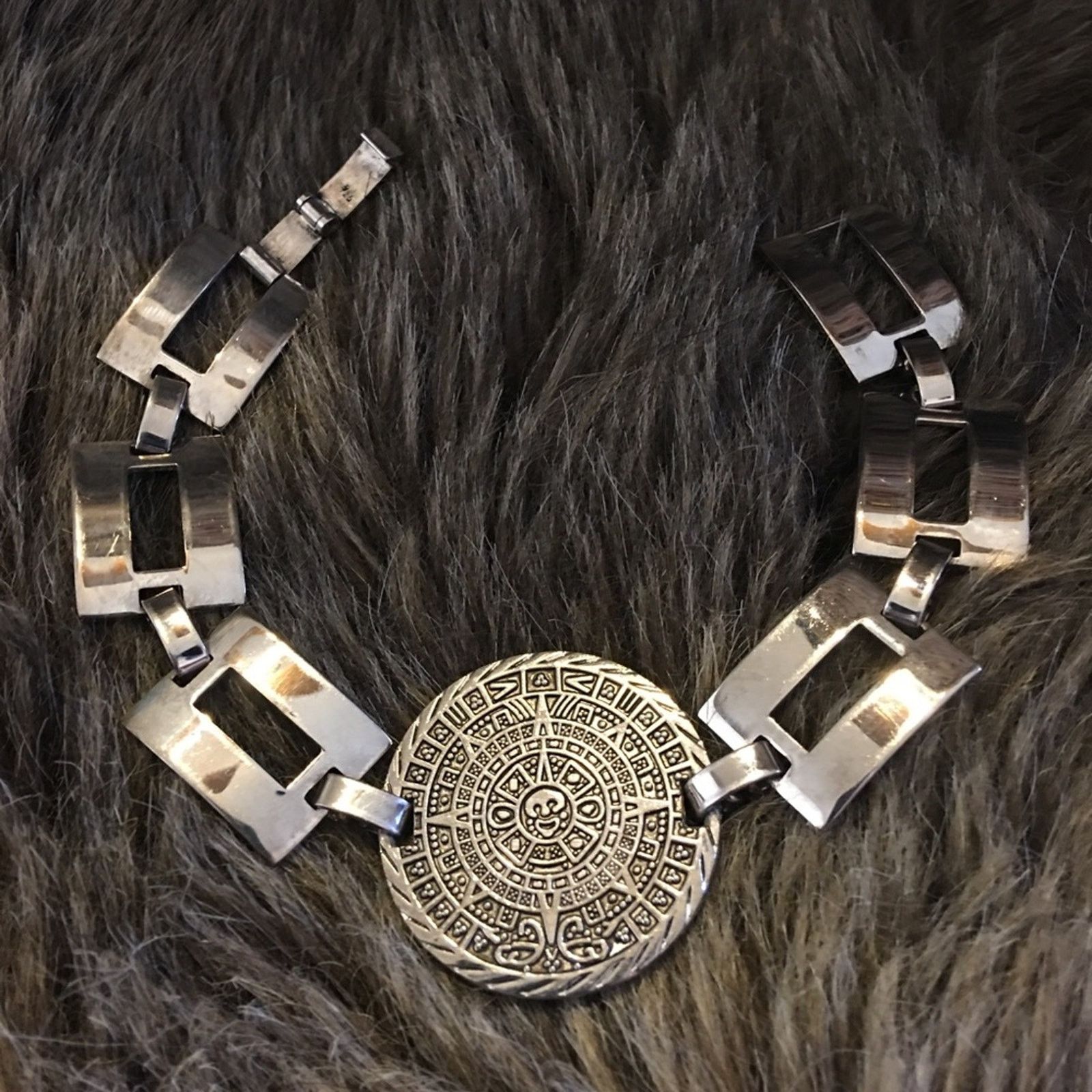 Vintage Vintage Mexican Silver Aztec chunky link bracelet Size ONE SIZE - 5 Thumbnail