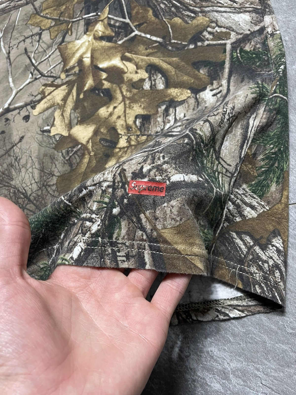 Supreme Hanes Supreme Camo RealTree T Shirt Y2K Size US S / EU 44-46 / 1 - 3 Thumbnail