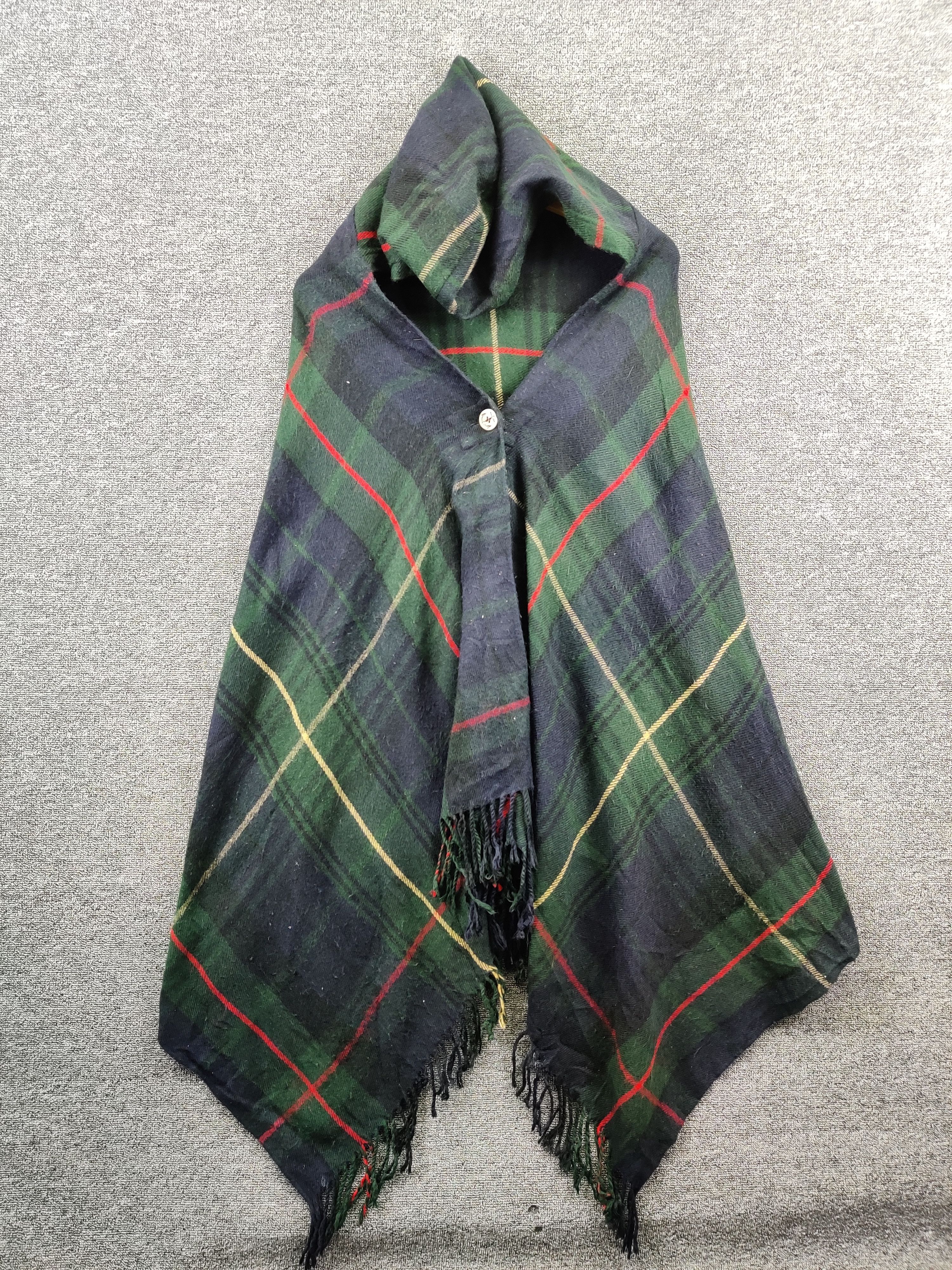 Japanese Brand Japanese Brand Find Favor Poncho Nice Design Size US XXL / EU 58 / 5 - 1 Thumbnail