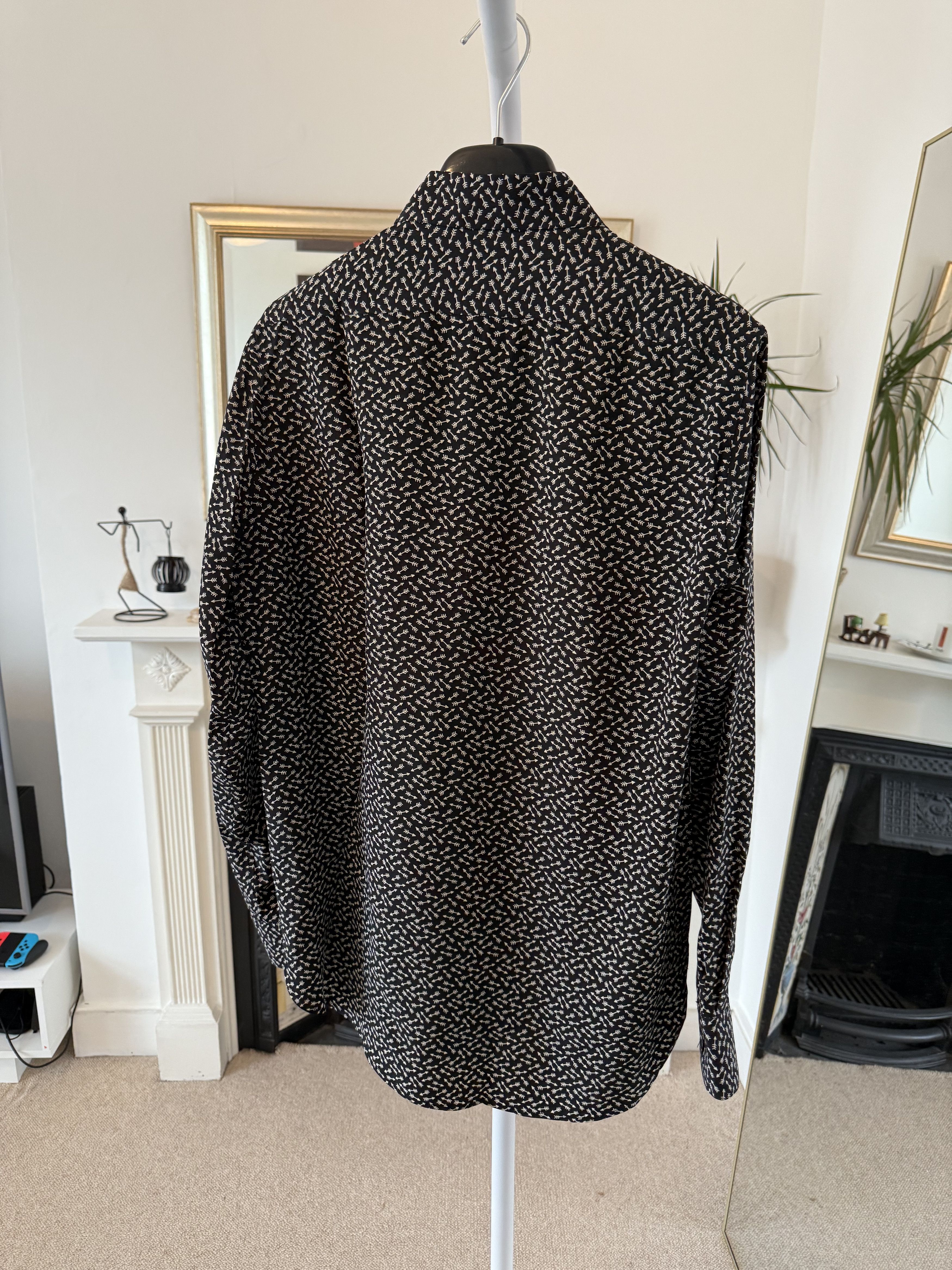 Hedi Slimane × Saint Laurent Paris FW15 Saint Laurent Silk Arrow Shirt Size US M / EU 48-50 / 2 - 5 Thumbnail