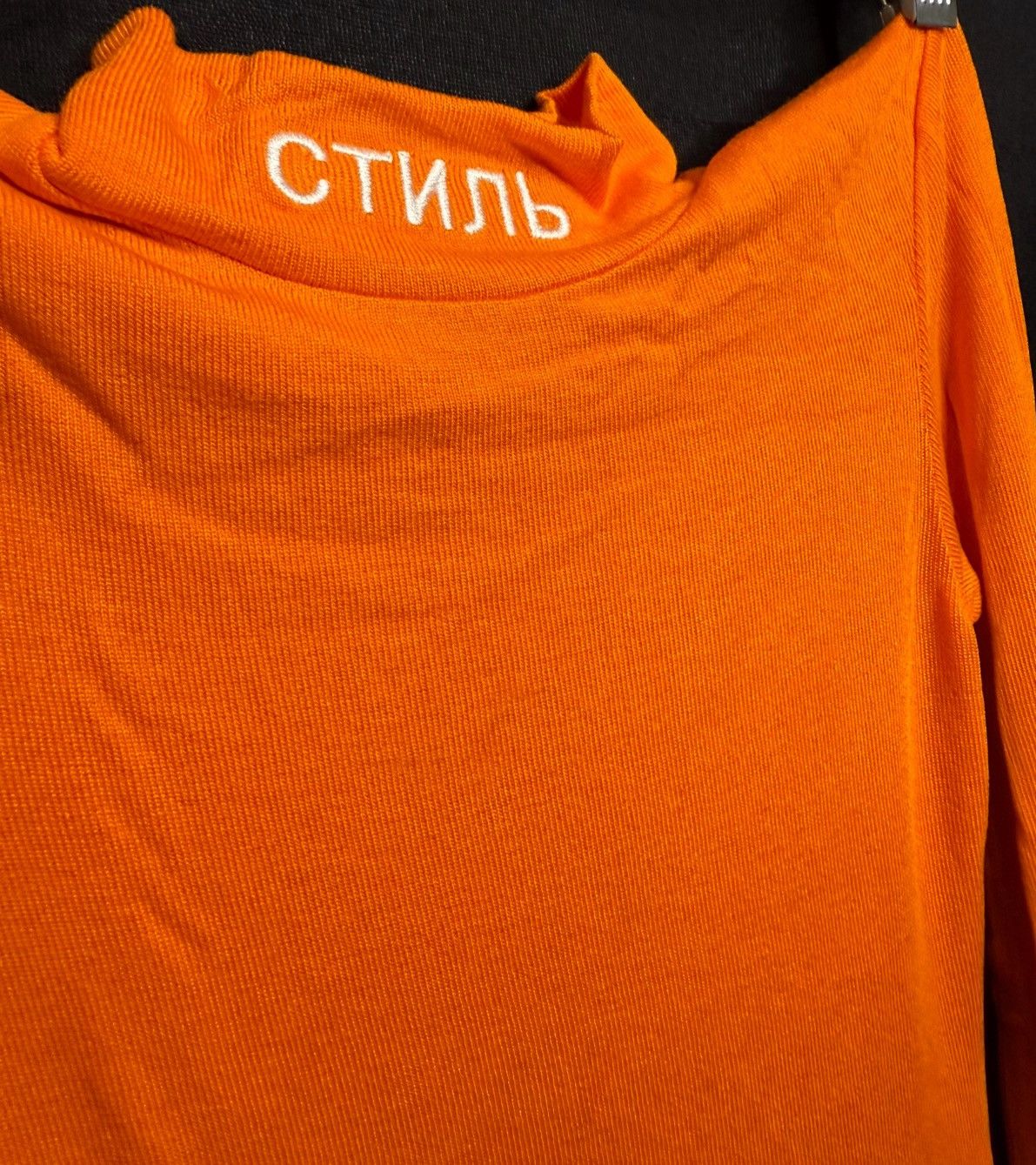 Heron Preston Heron Preston Orange “СТИЛЬ” Mock Neck Long Sleeve Top Size XS / US 0-2 / IT 36-38 - 6 Thumbnail