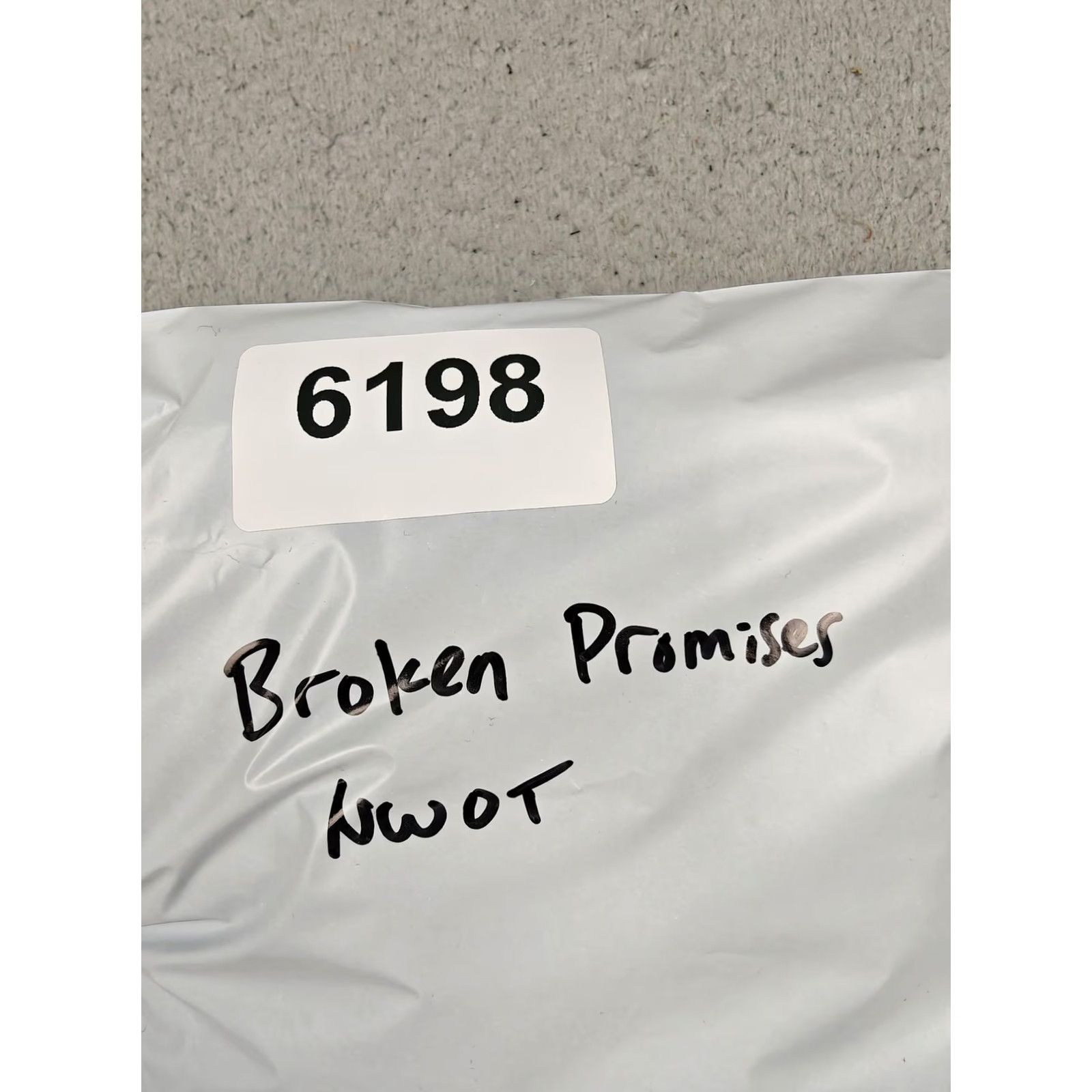 Broken Promises Co. Broken Promises Death Note Hoodie Mens Medium Beige Misa Amane Graphic Anime Size US M / EU 48-50 / 2 - 7 Thumbnail