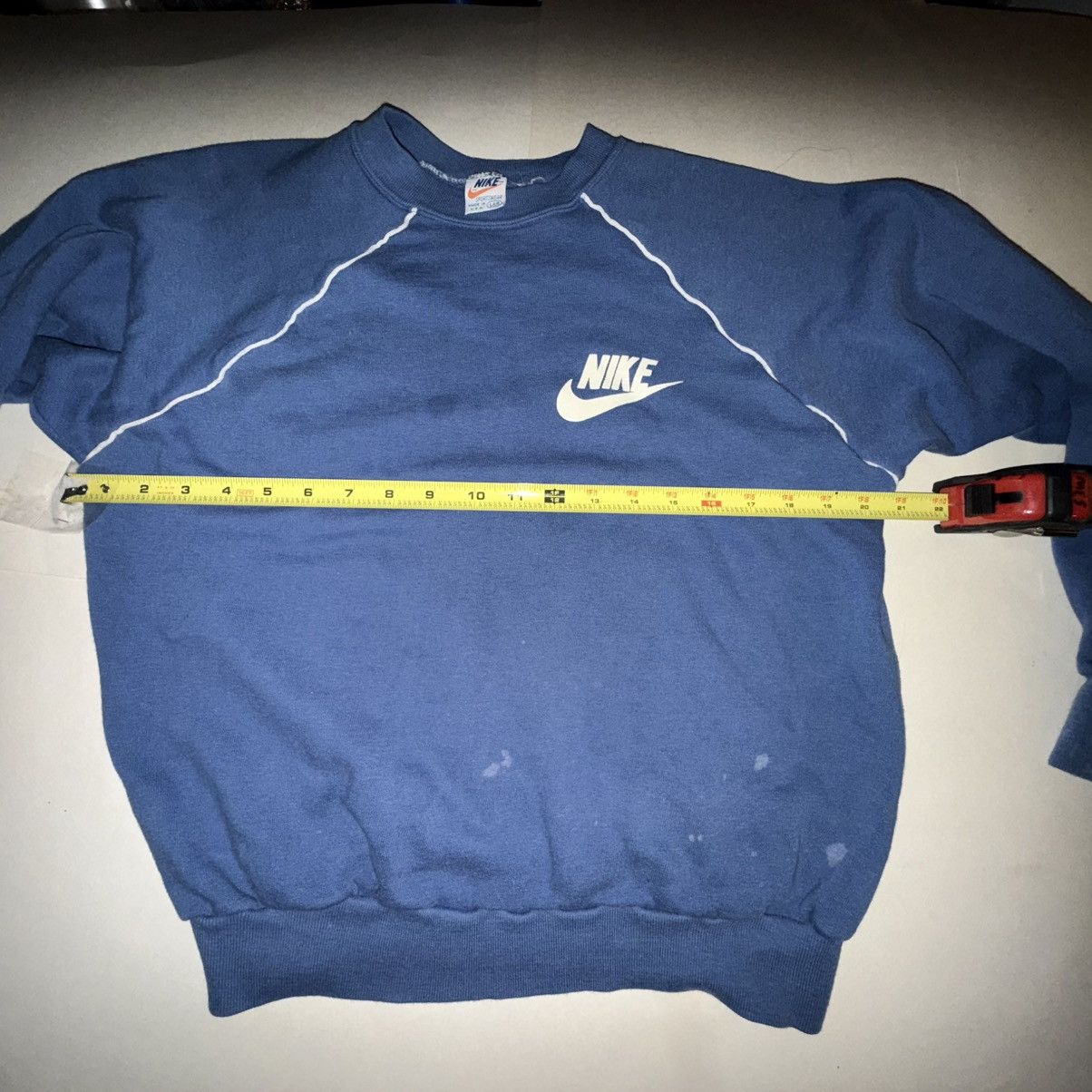 Nike 1980s Archival Nike White Tag Raglan Piping Sweatshirt Size US L / EU 52-54 / 3 - 11 Thumbnail