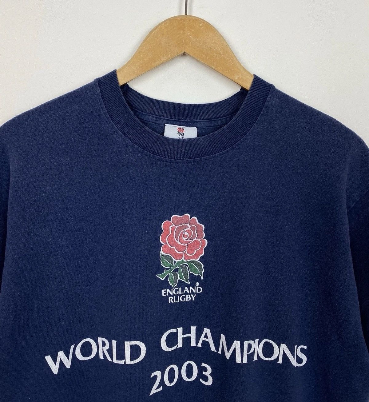 Vintage England Rugby World Champions 2003 Magnificent 7 T-shirt Size US M / EU 48-50 / 2 - 3 Thumbnail