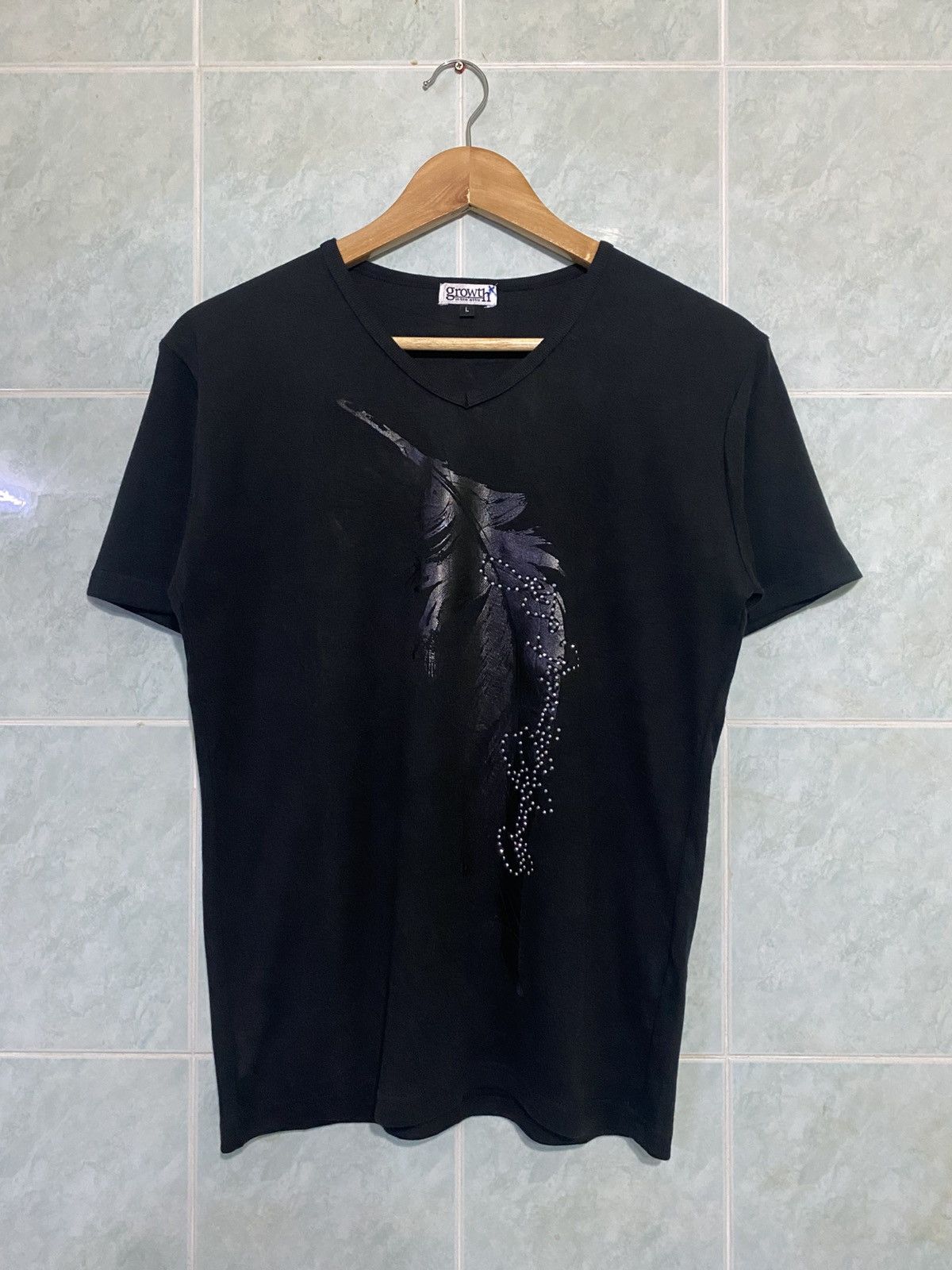 In The Attic × Japanese Brand Growth IN THE ATTIC Embellished V Neck Tee Size US L / EU 52-54 / 3 - 1 Thumbnail
