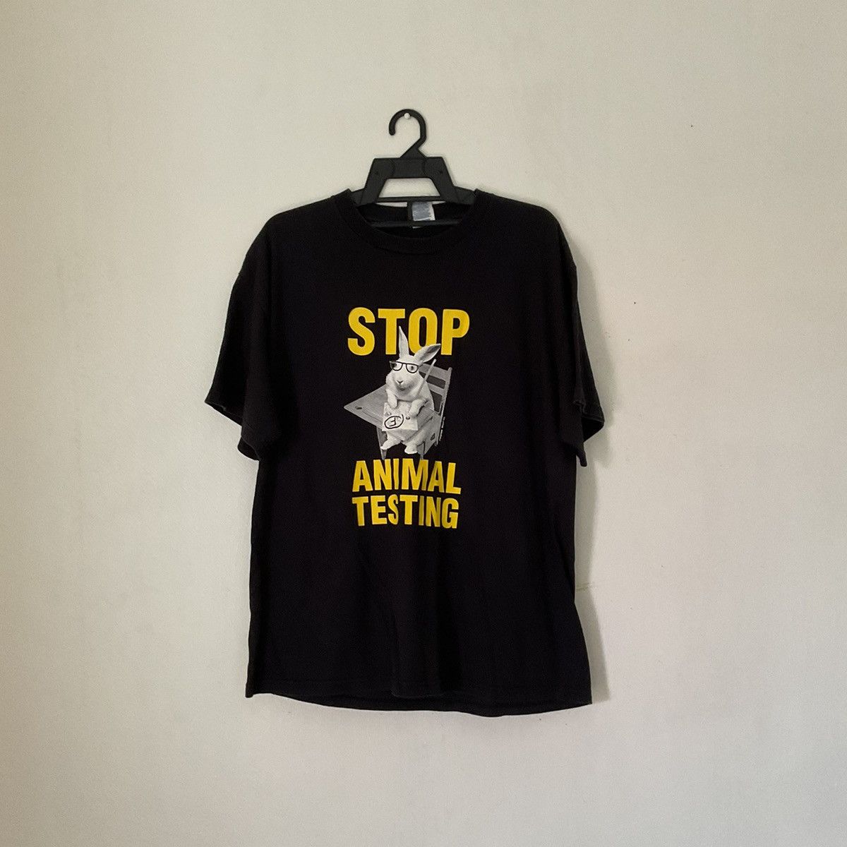Delta × Vintage Vintage Delta Stop Animal Testing Rabbit Graphic Promo tees Size US L / EU 52-54 / 3 - 1 Thumbnail