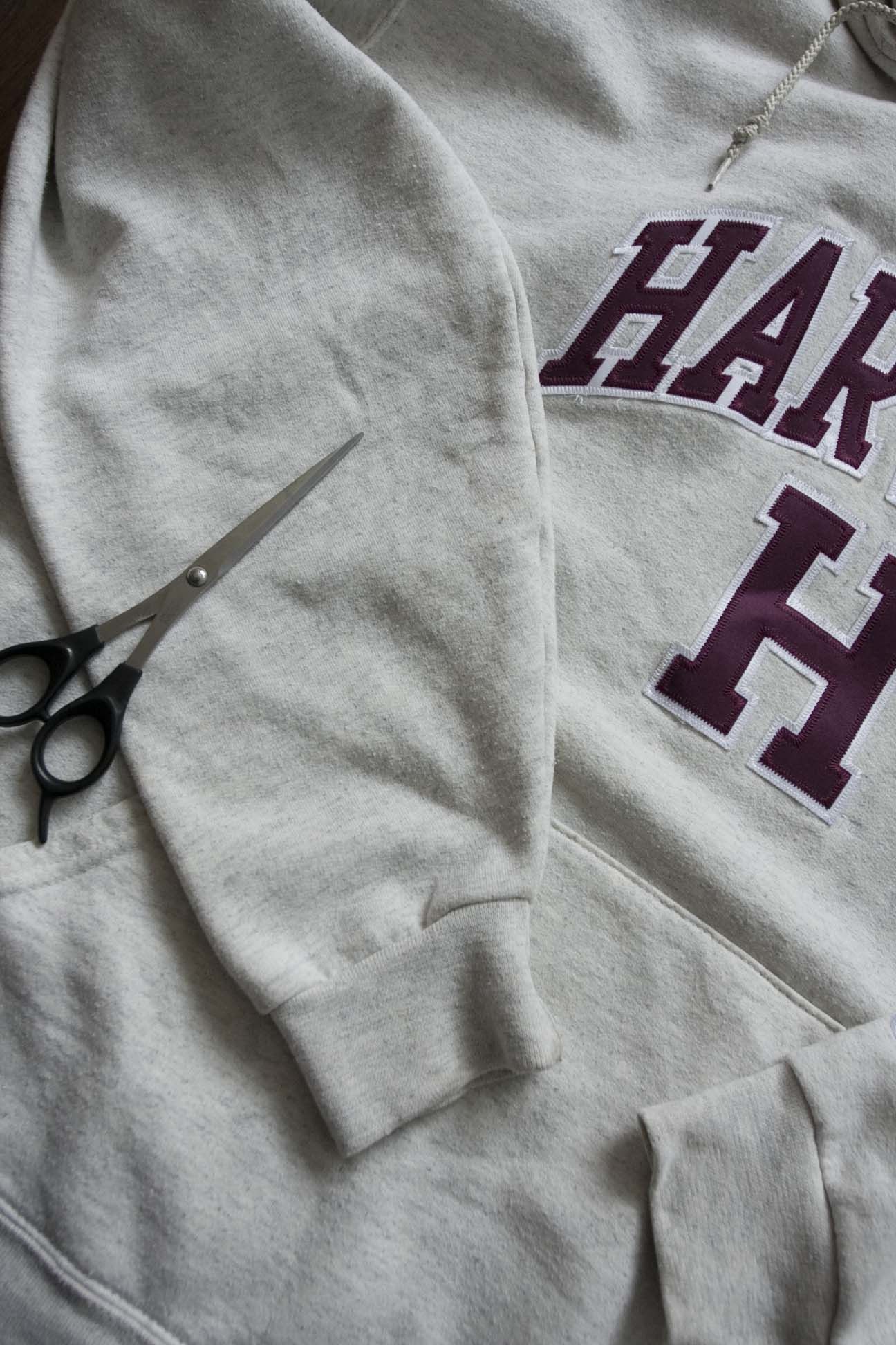 Champion Harvard University Champion Hoodie Size XL Size US XL / EU 56 / 4 - 3 Thumbnail