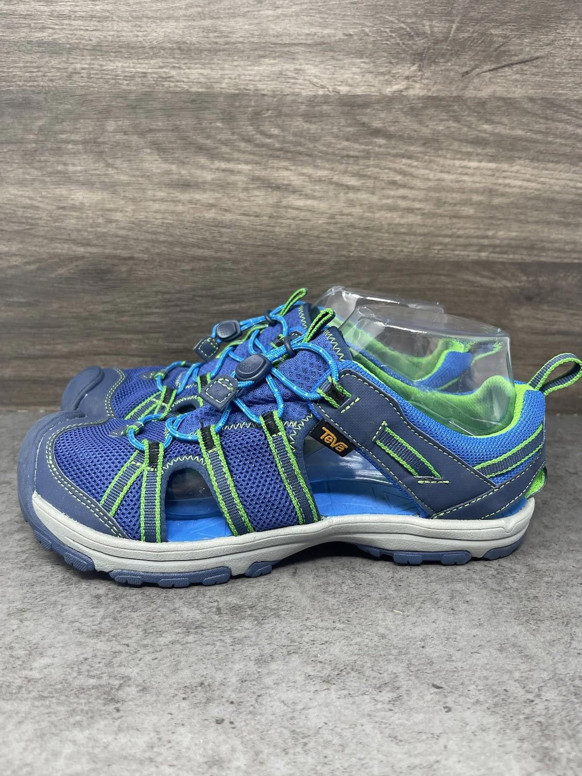Teva Teva Kids Manatee Shoes Size 6 Water Sandals Blue Green Size US 6 / EU 39 - 1 Thumbnail