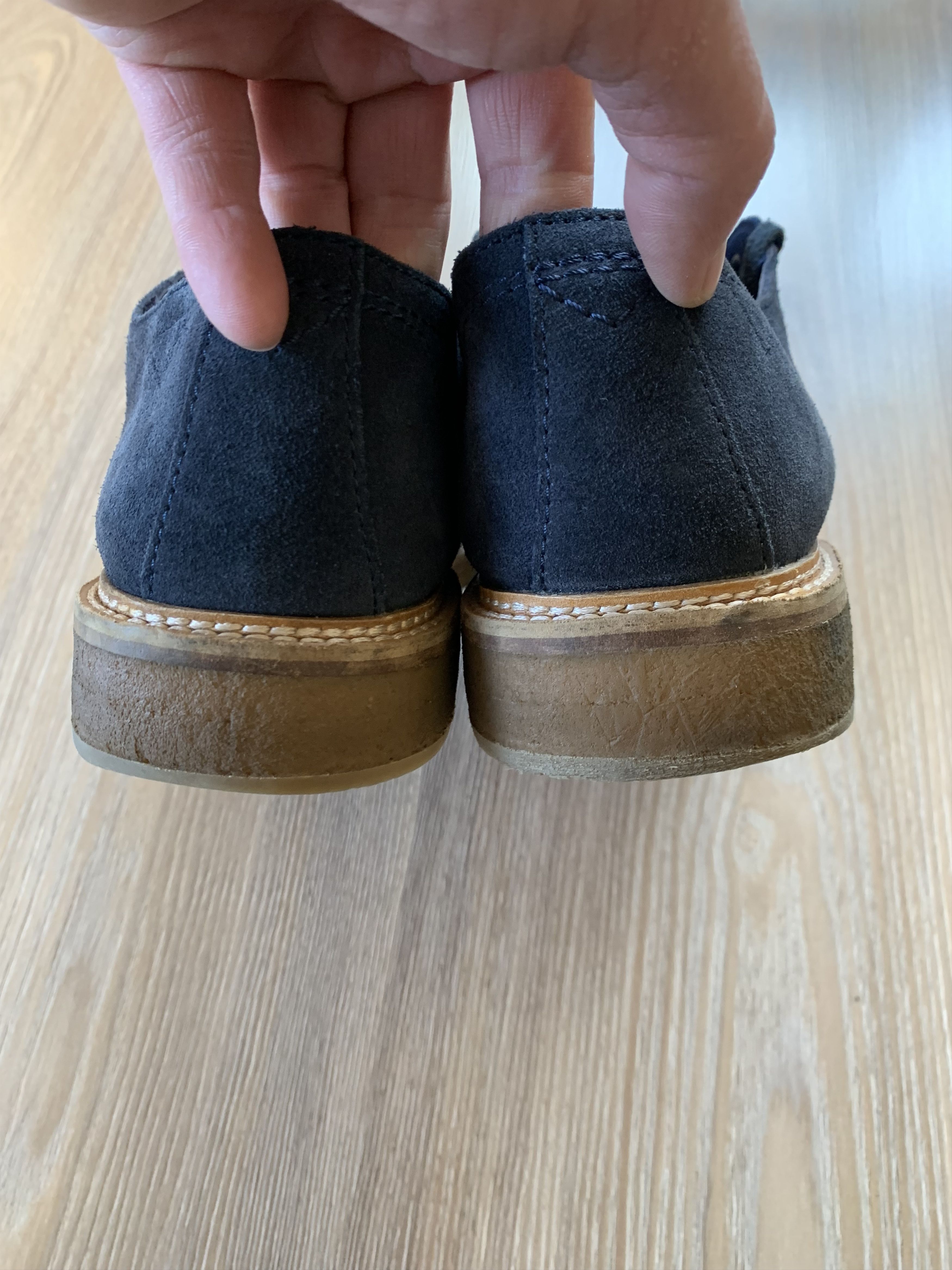 Clarks × Vintage Clarks Signature Classic Suede Shoes Size US 9 / EU 42 - 9 Thumbnail