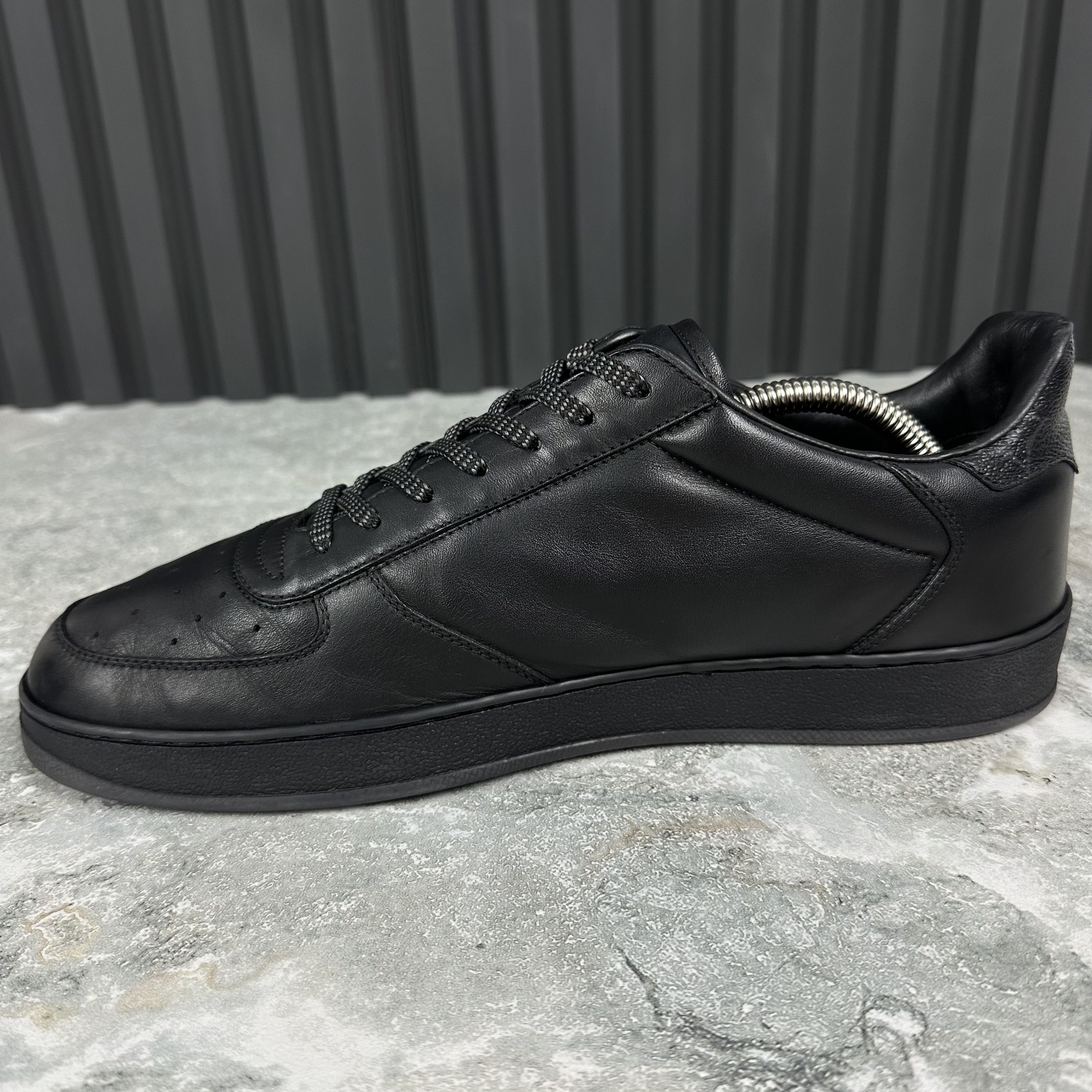Louis Vuitton Louis Vuitton Rivoli Sneaker Leather Monogram Canva Size US 8.5 / EU 41-42 - 17 Thumbnail