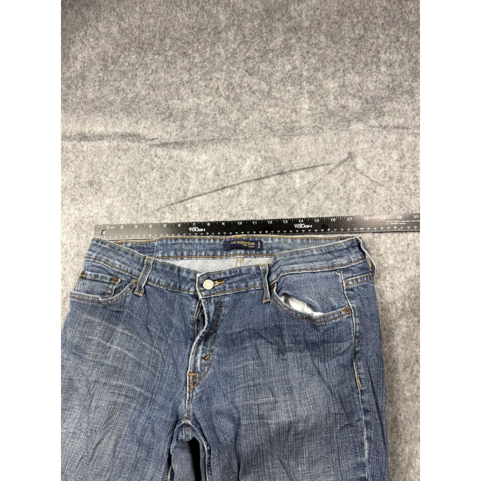 Levi's Levi's 524 Jeans Women's Regular Medium Wash Blue 15 M 33in Inseam Stretch 5-Pocket Denim Straight Size 36" / US 14 / IT 50 - 5 Thumbnail