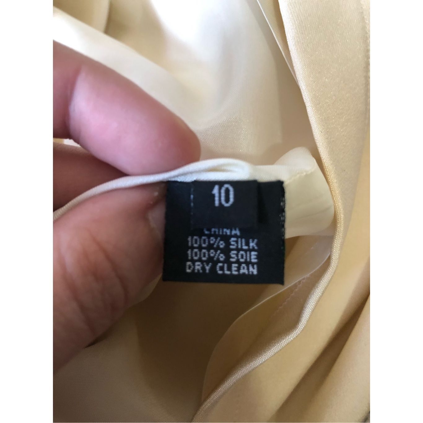 Ralph Lauren Black Label Ralph Lauren Black Label Women’s %100 Silk Cream Elegant Kne Size 32" / US 10 / IT 46 - 5 Thumbnail