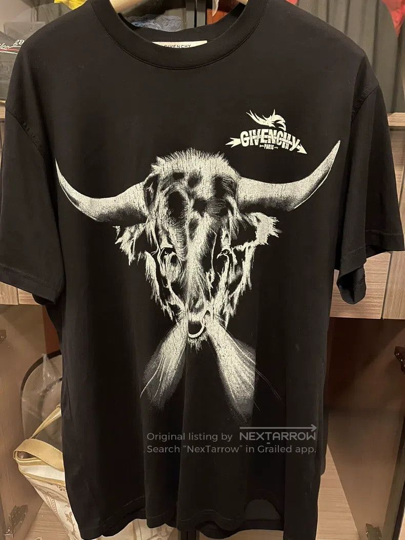 Givenchy Givenchy Printed Round Neck Loose Fit Men's Short Sleeve T Size US S / EU 44-46 / 1 - 1 Thumbnail