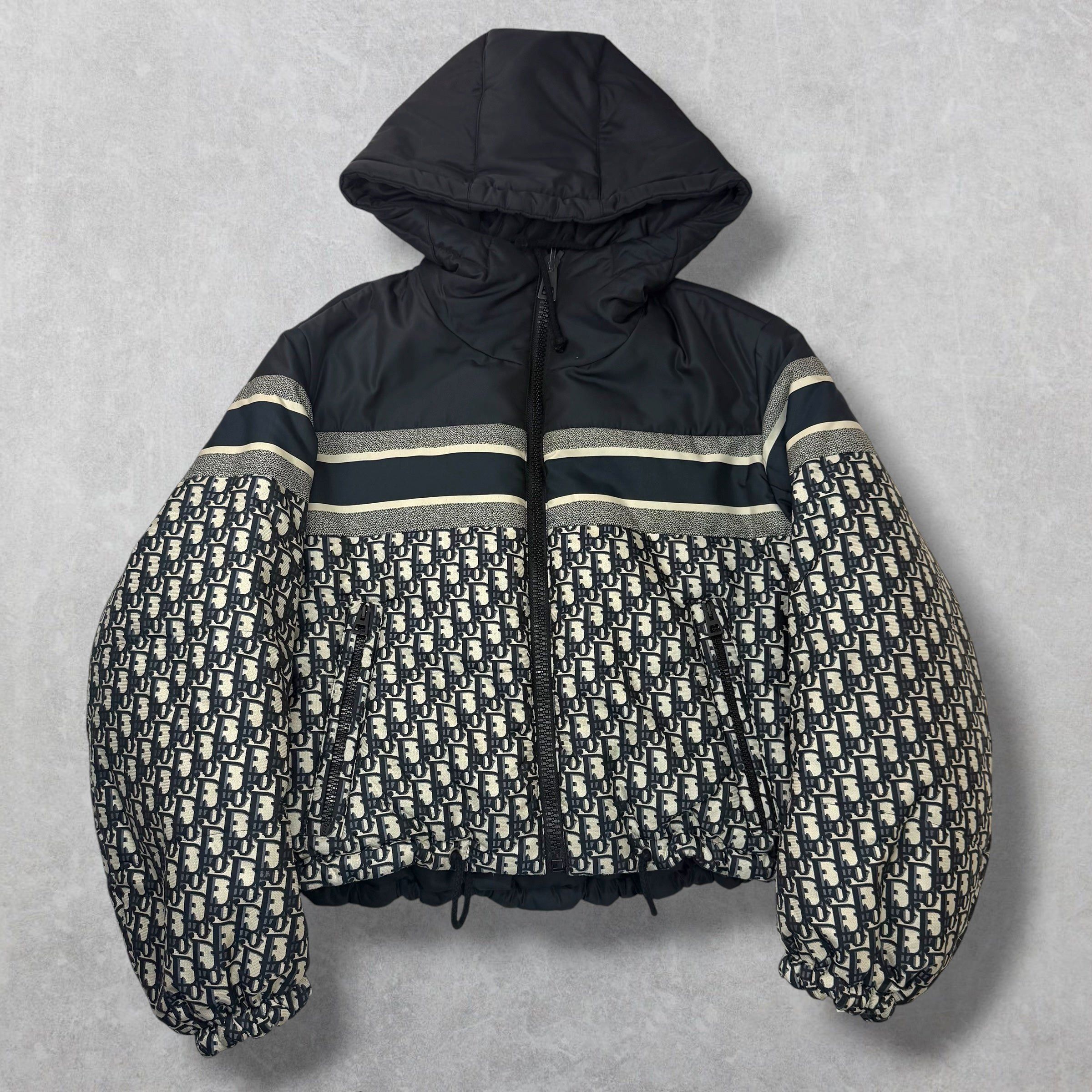 Dior Dior Reversible Cropped Puffer Jacket XS Size XS / US 0-2 / IT 36-38 - 1 Thumbnail