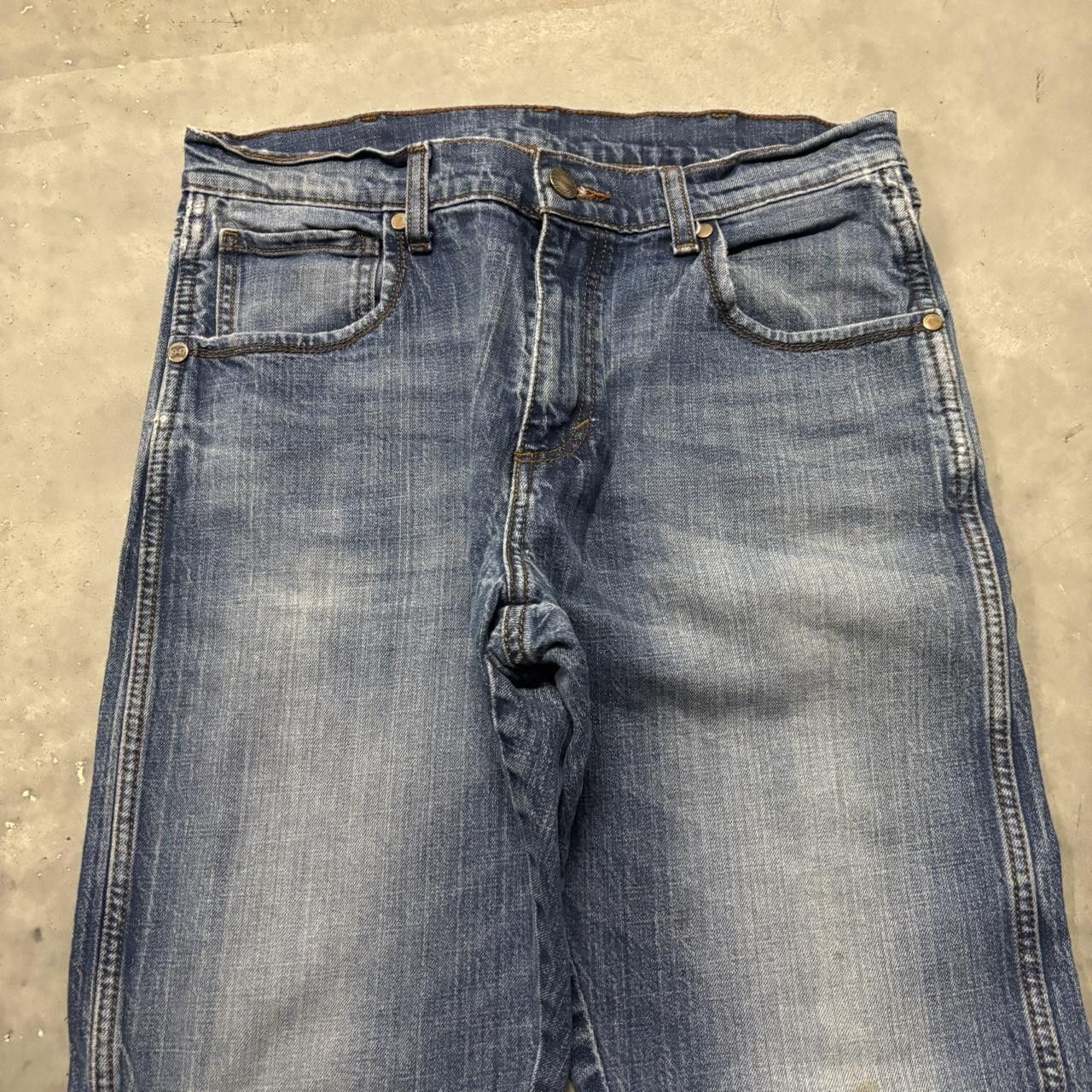 Japanese Brand × Vintage Crazy Vintage Y2K/2000s Grunge Faded Dark Wash Essential Denim Jeans! Size US 31 - 5 Thumbnail