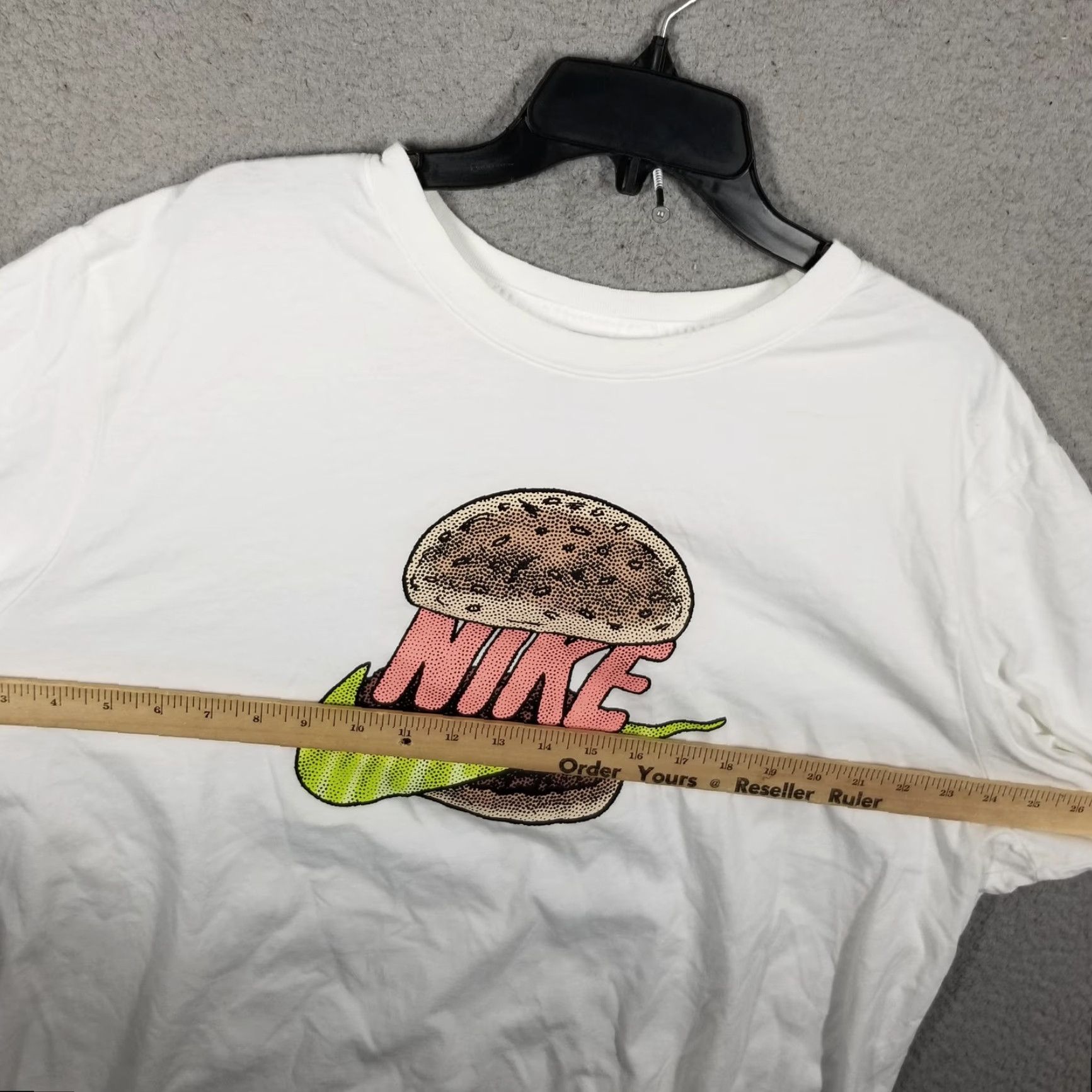 Nike VINTAGE Nike Shirt Mens 2XL White Burger Graphic The Nike Tee DN5169-100 T-Shirt Adult 2XL White Burger Neon Swoosh Mens Size US XXL / EU 58 / 5 - 6 Thumbnail