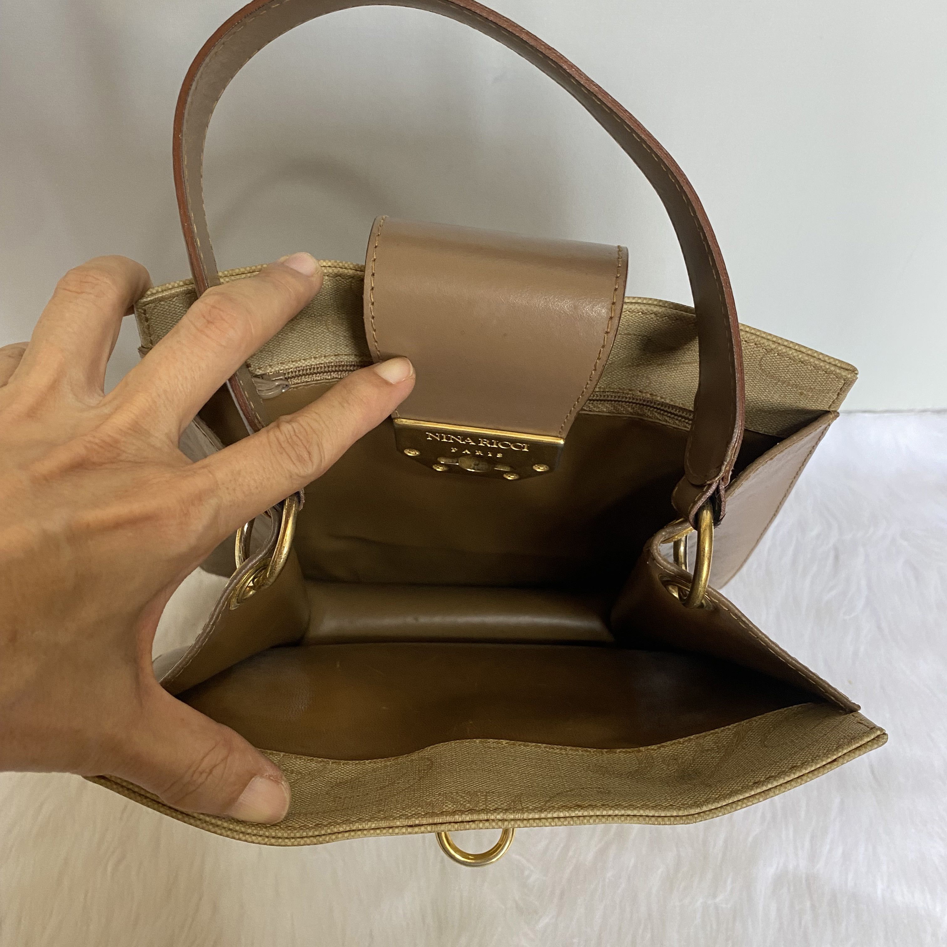 Nina Ricci × Vintage NINA RICCI Vintage Beige Brown Monogrammed Handbag Size ONE SIZE - 10 Thumbnail
