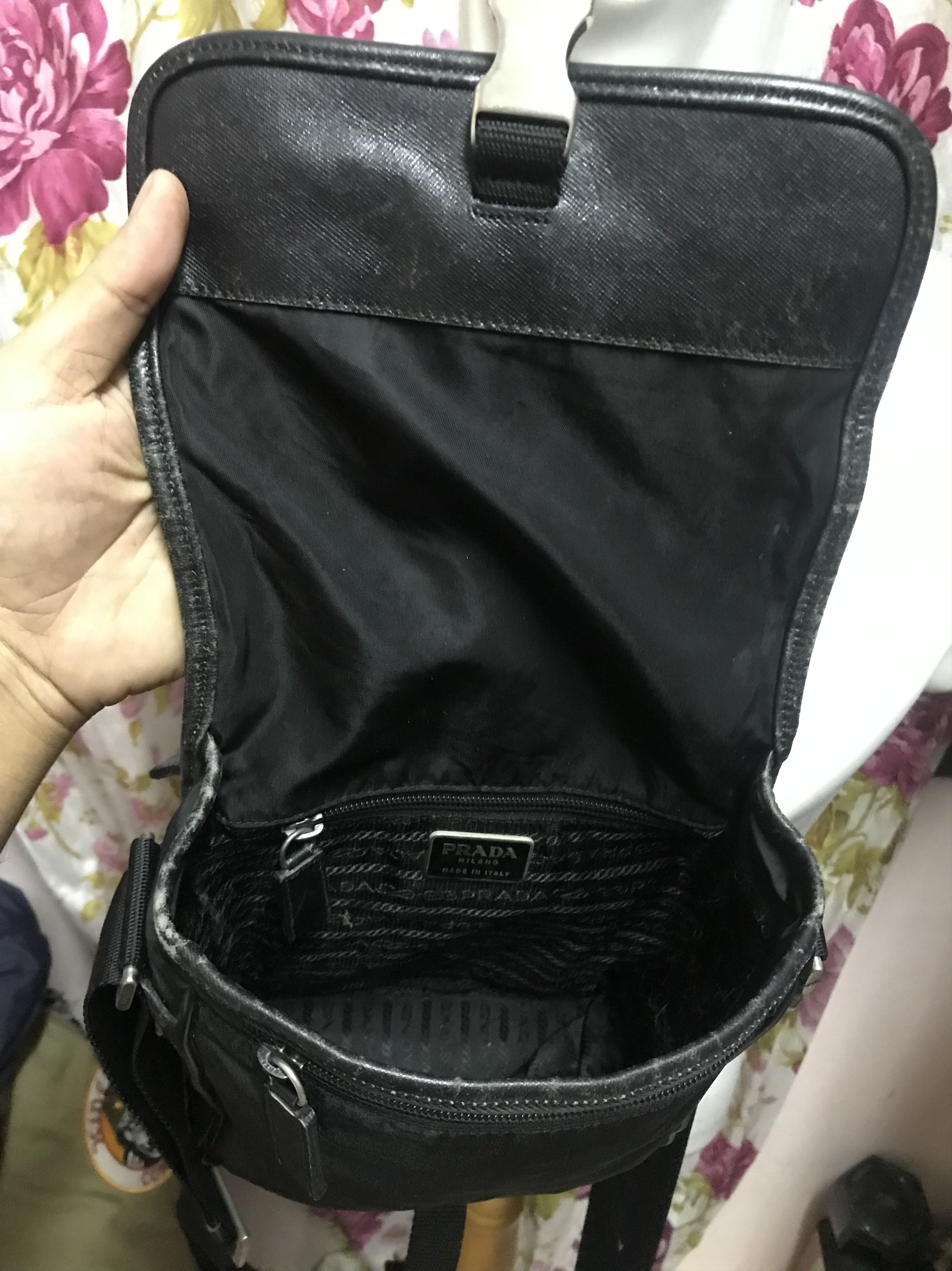 Prada Vintage Prada Black Shoulder Size ONE SIZE - 16 Thumbnail