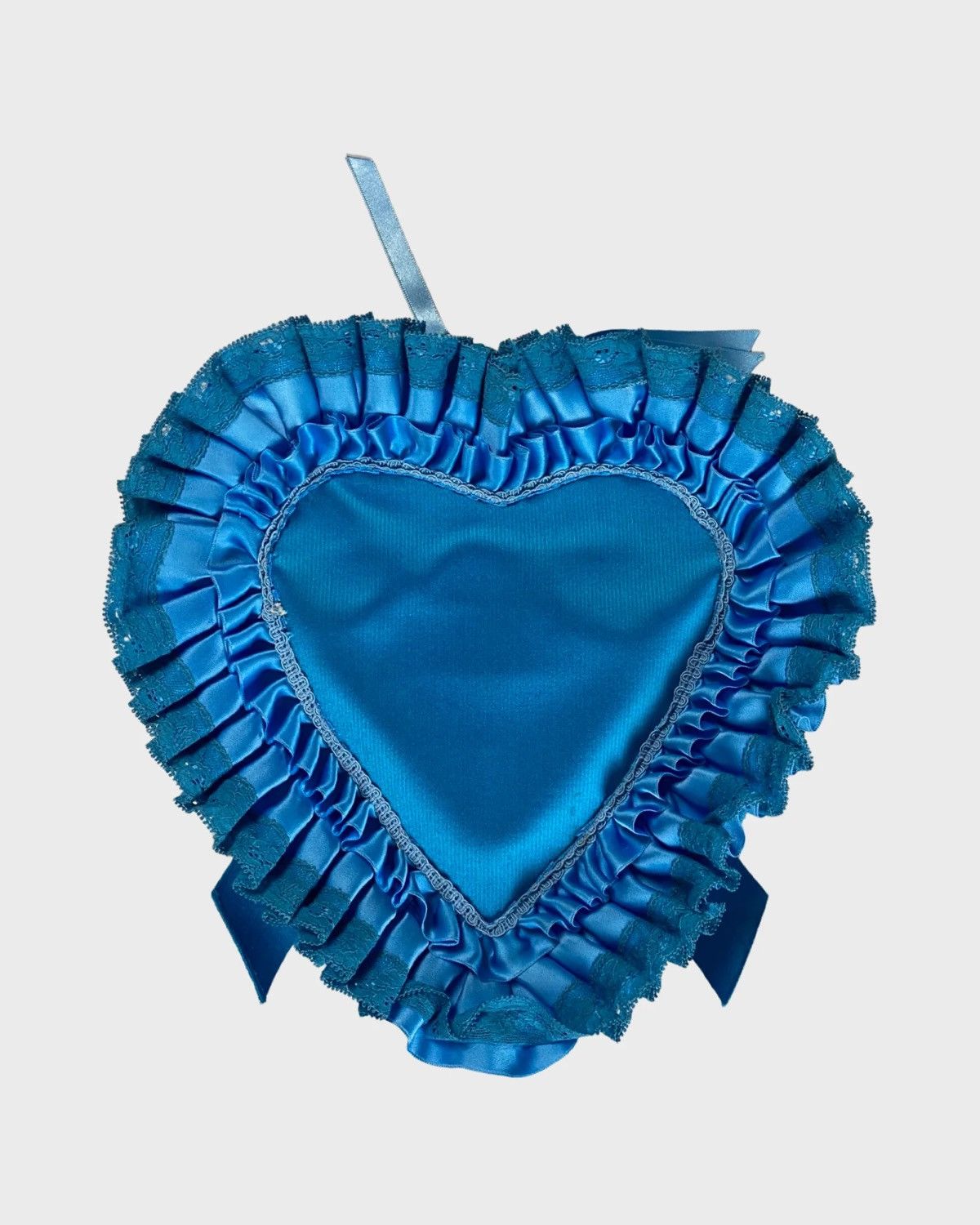 Balenciaga BALENCIAGA SS18 RUNWAY HEART RUFFLE BAG IN BLUE SZ:OS Size ONE SIZE - 2 Thumbnail