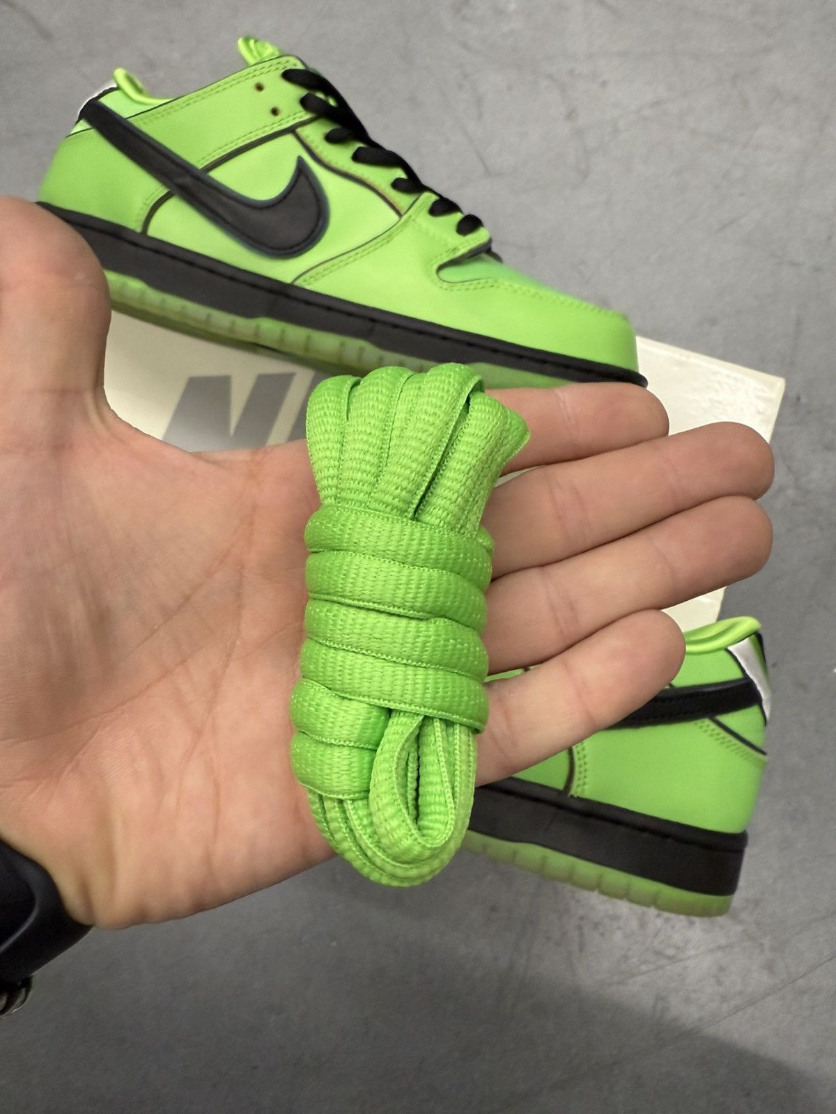 Nike 2023 Nike SB Dunk Low The Powerpuff Girls Buttercup Size US 10 / EU 43 - 3 Thumbnail