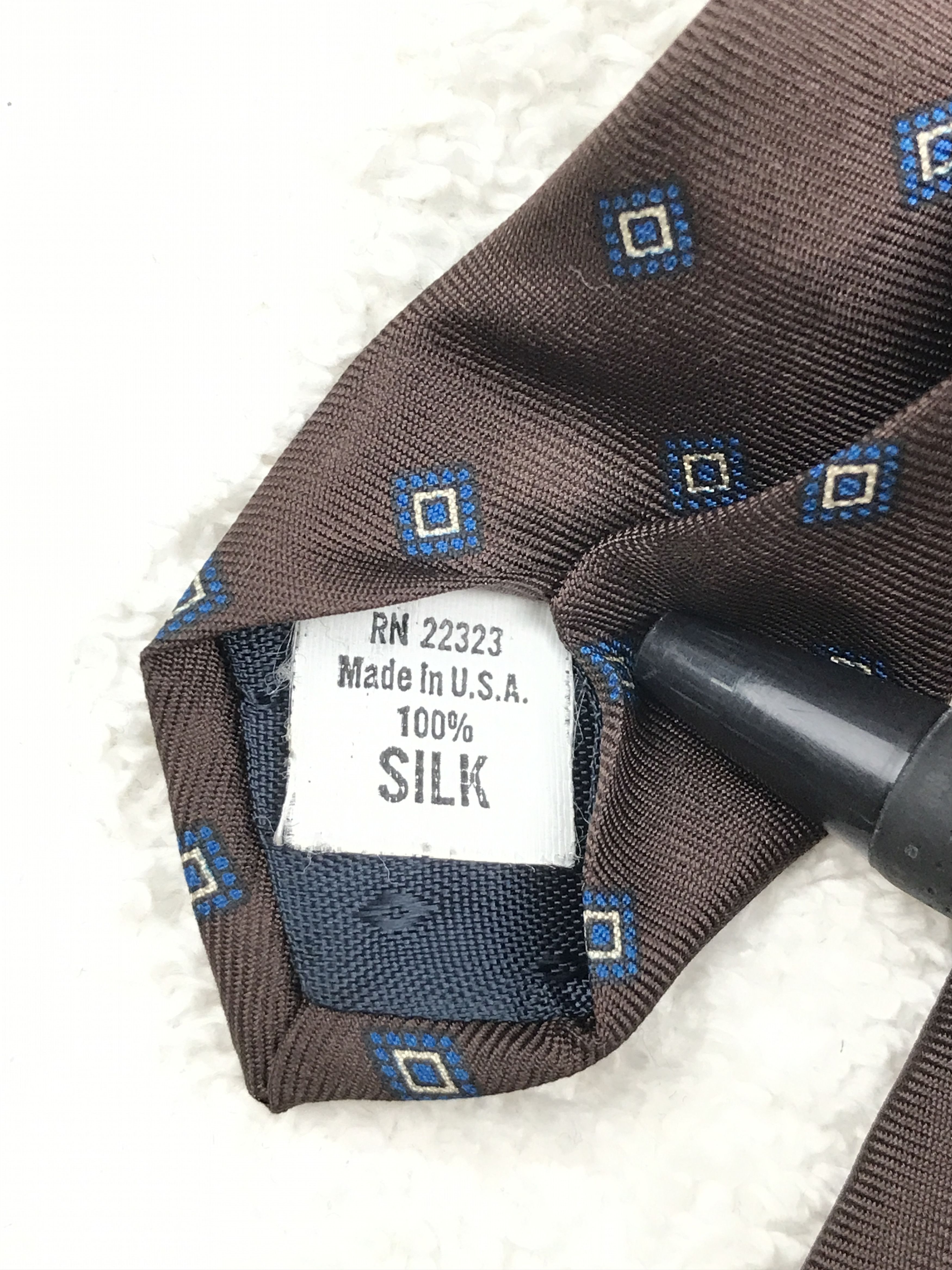 Vintage Vintage Valentino Pietro Silk Necktie Size ONE SIZE - 7 Thumbnail