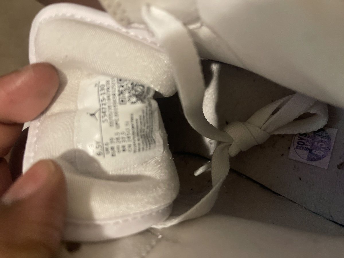 Nike Mid Retro 1 GS 6.5y Size US 6.5 / EU 39-40 - 6 Thumbnail