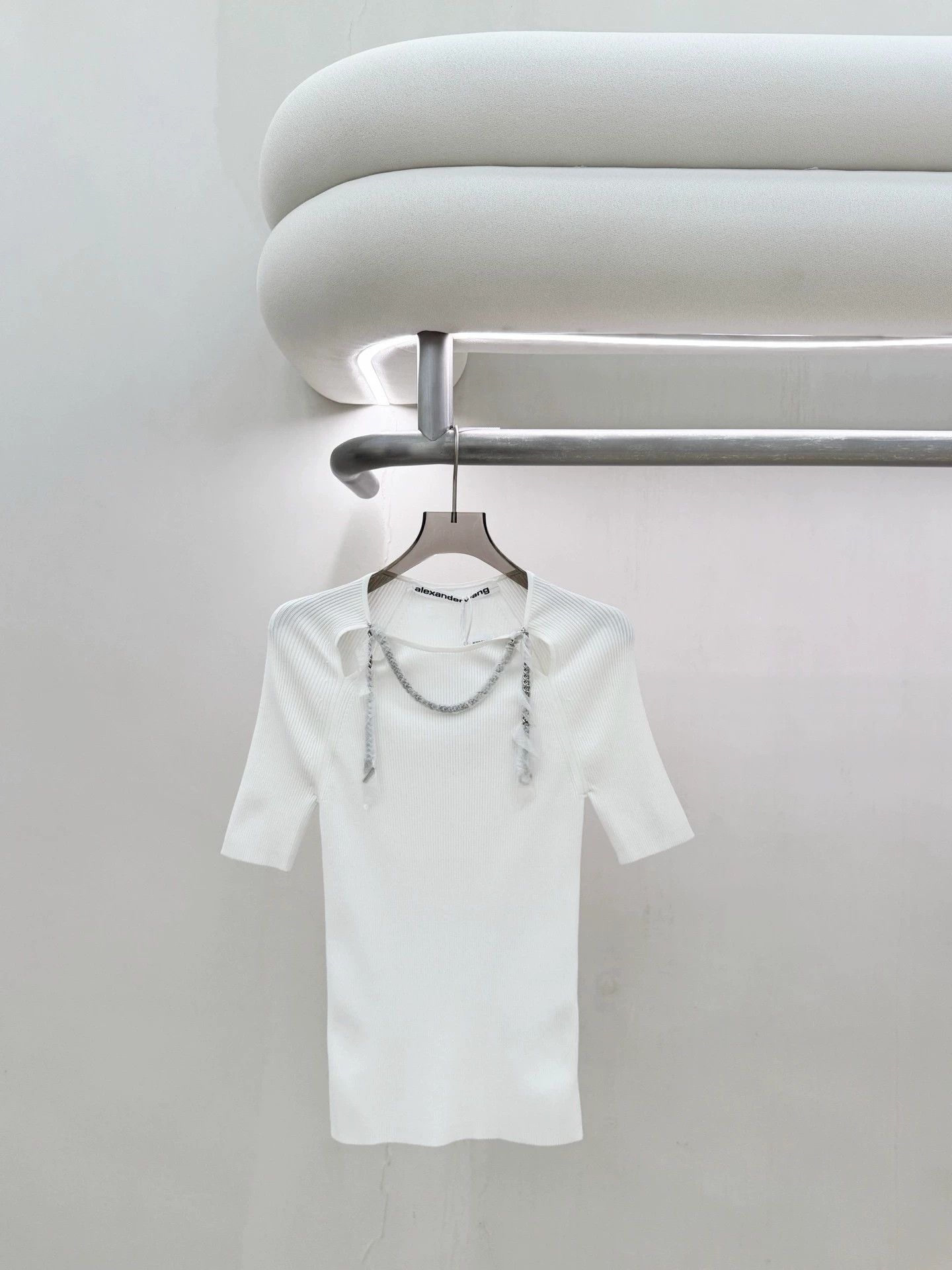 Alexander Wang Alexander Wang White Chain Knit Short-Sleeve M Size M / US 6-8 / IT 42-44 - 1 Thumbnail