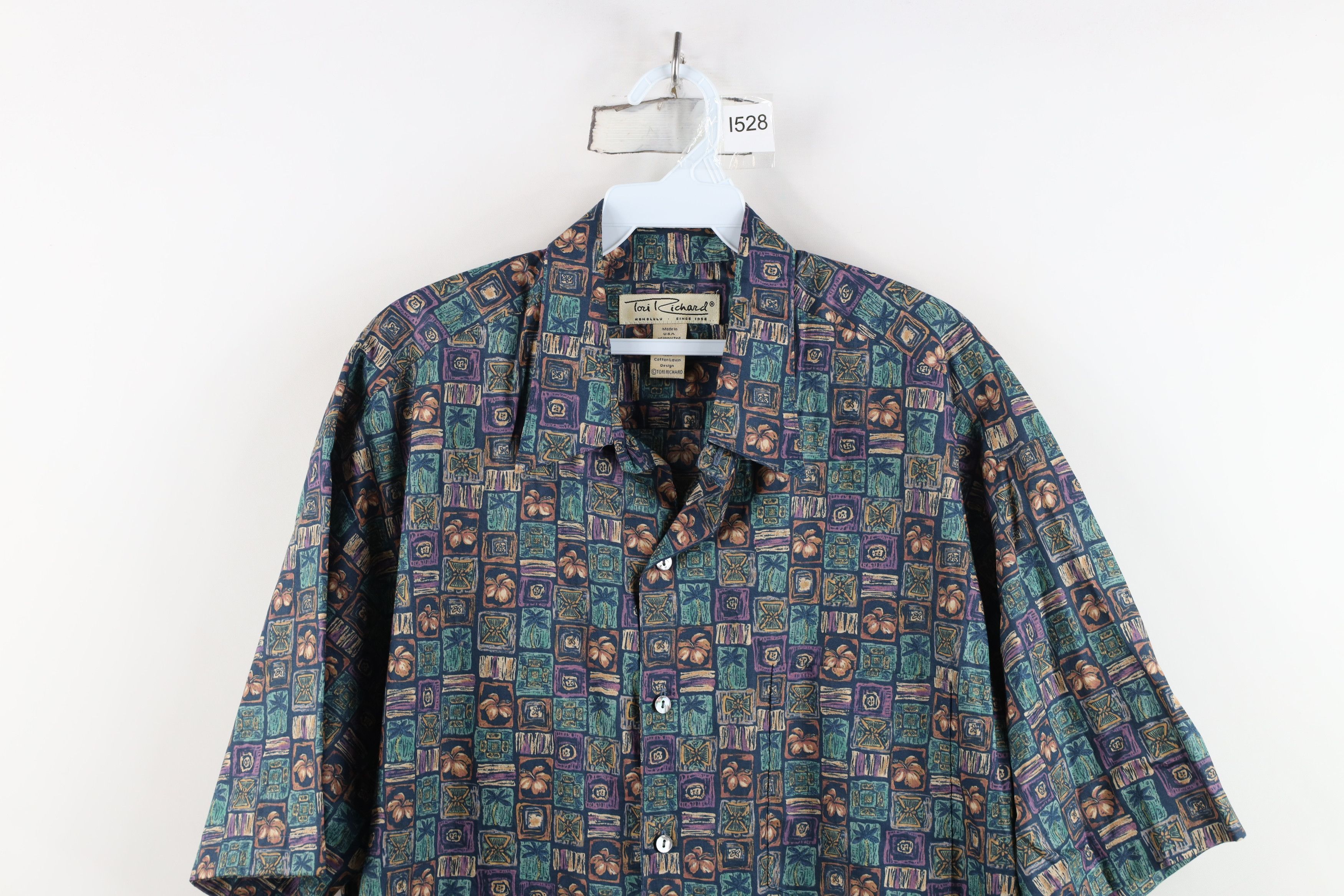 Vintage Vintage 90s Streetwear Flower Luau Hawaiian Button Shirt USA Size US L / EU 52-54 / 3 - 2 Thumbnail