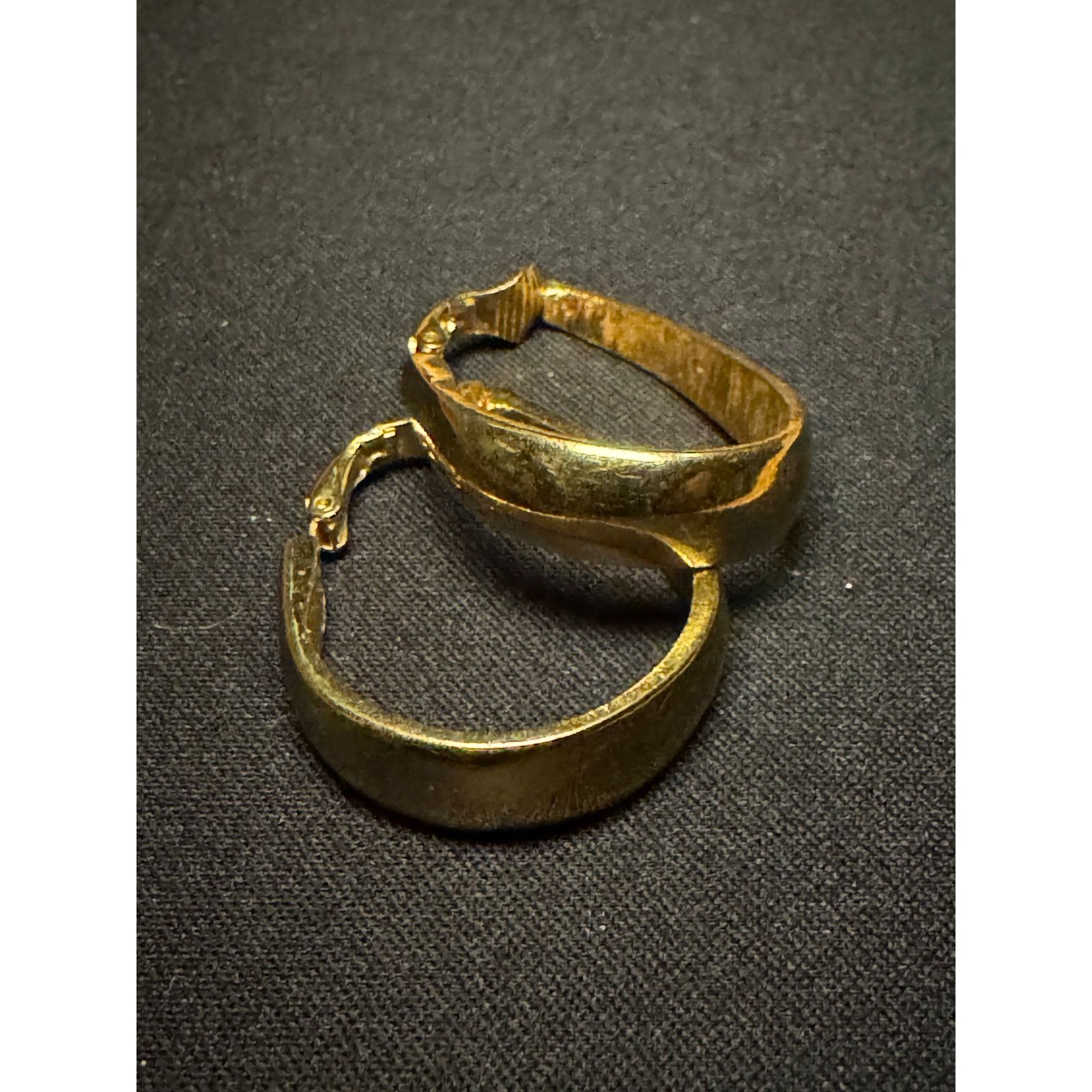 Other Vintage Crown Trifari Gold Tone Clip On Earrings Size ONE SIZE - 2 Thumbnail