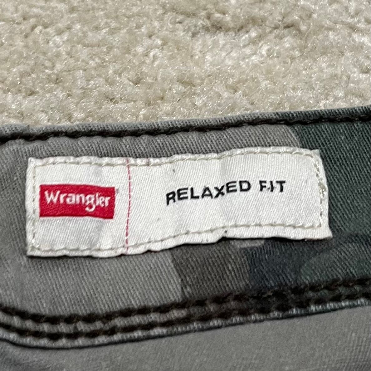Wrangler Wrangler Relaxed Fit Camo Cargo Shorts 38W Size US 38 / EU 54 - 4 Thumbnail