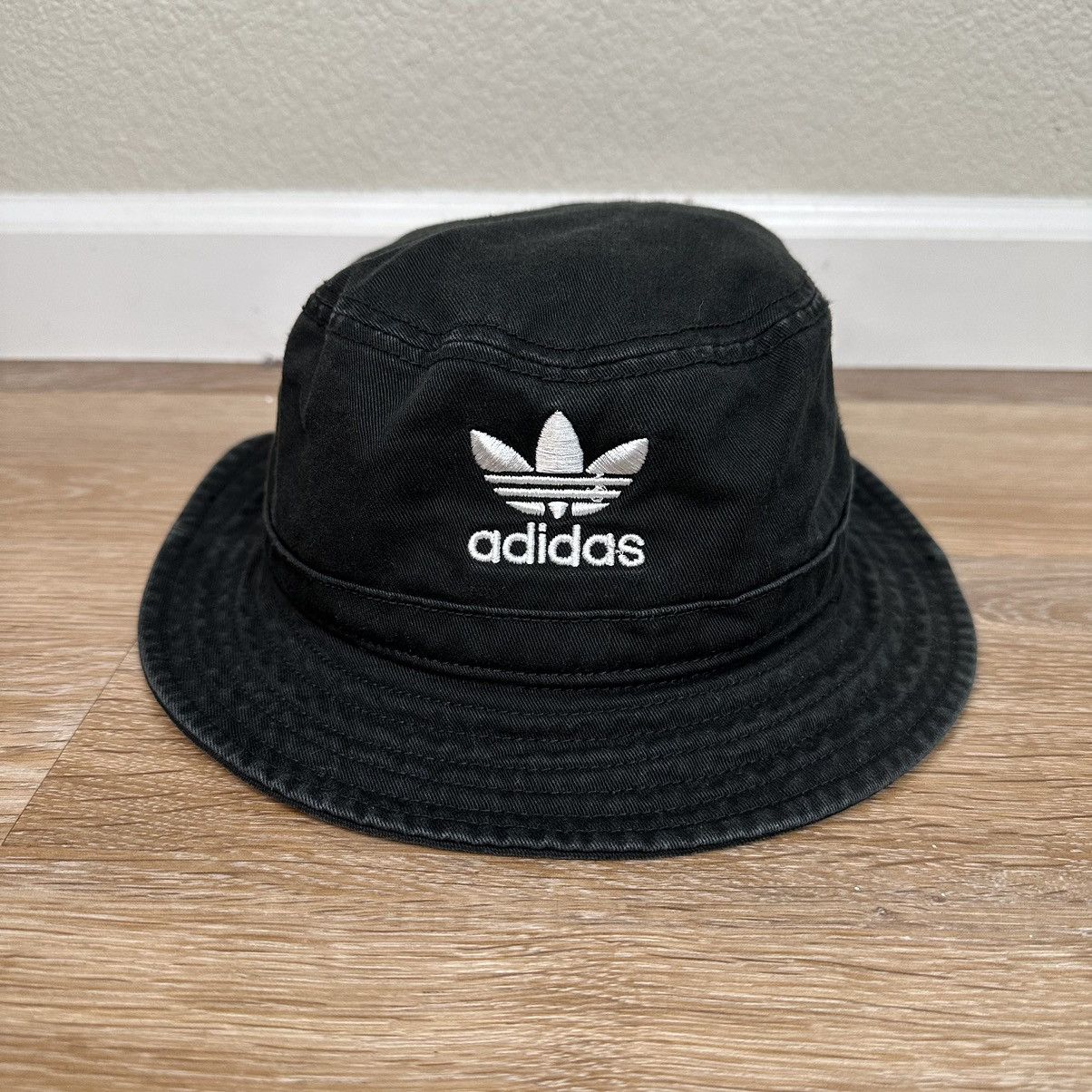 Adidas Adidas Unisex Black Washed Bucket Hat Size ONE SIZE - 1 Thumbnail