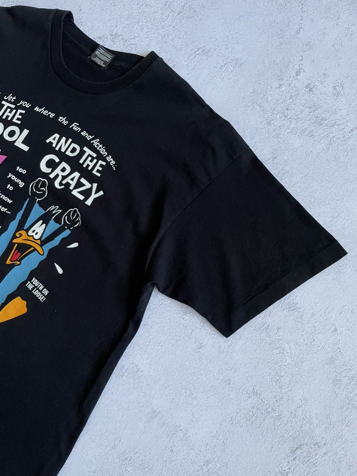 Vintage Vintage 80s Bucks Bunny & Daffy Duck “cool and crazy” XL Size US XL / EU 56 / 4 - 3 Thumbnail