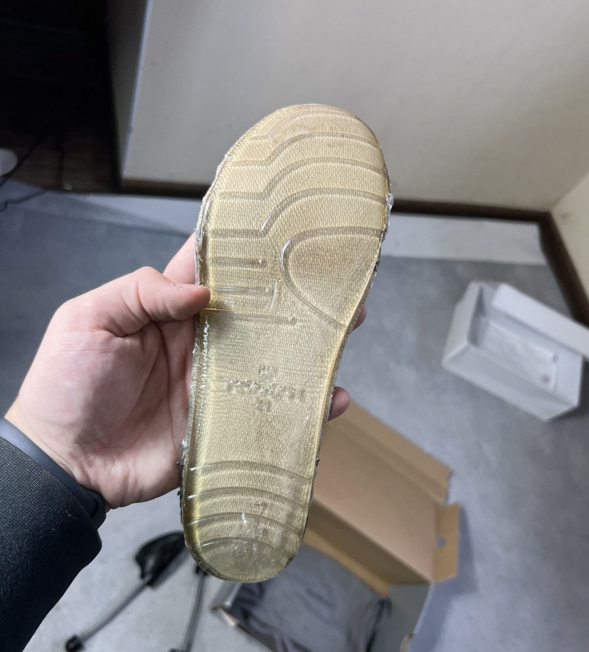 Balenciaga Size 8 - Balenciaga Track 2.0 White Beige Men’s Sneakers Size US 8 / EU 41 - 14 Thumbnail