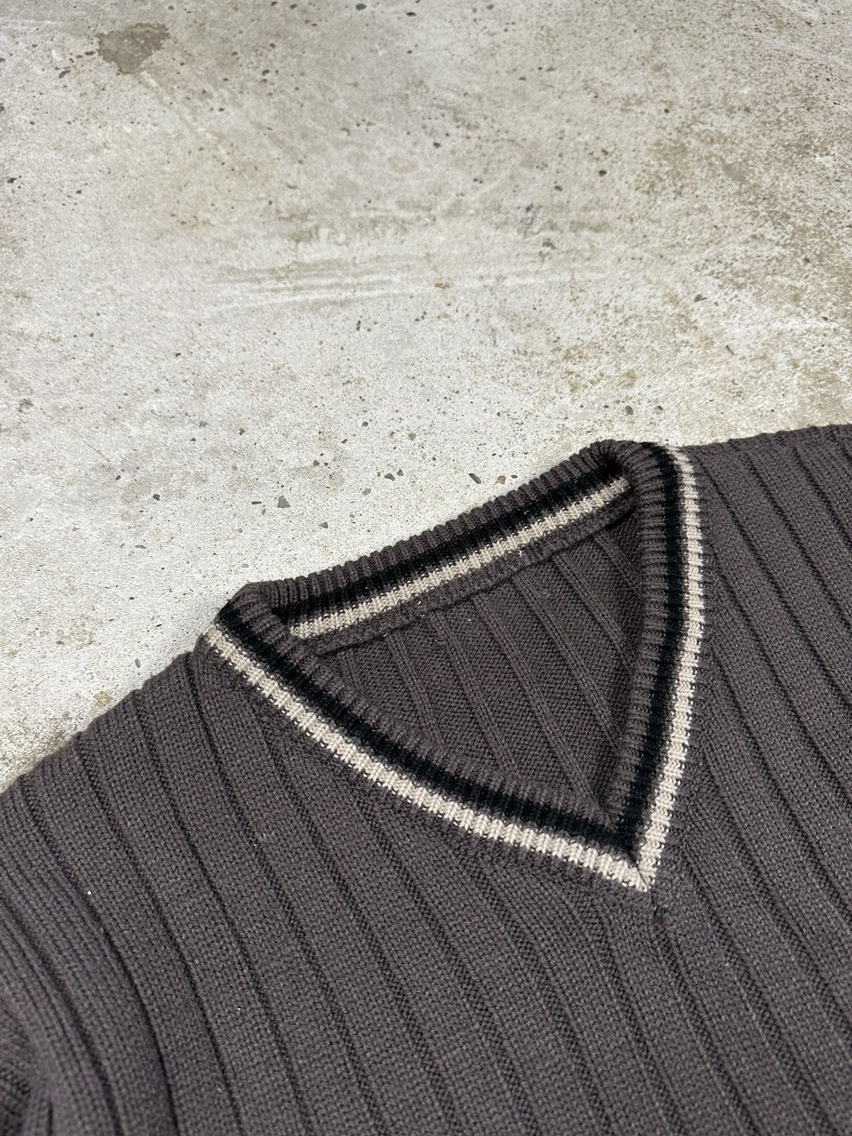 Diesel ‼️ Vintage 90s Diesel Brown V-neck Sweater Bootleg Size US L / EU 52-54 / 3 - 3 Thumbnail