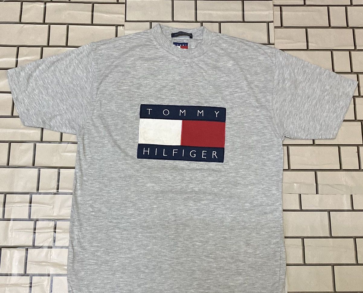 Designer × Tommy Hilfiger Vintage TOMMY HILFIGER T-SHIRT BIG LOGO Size US M / EU 48-50 / 2 - 4 Thumbnail