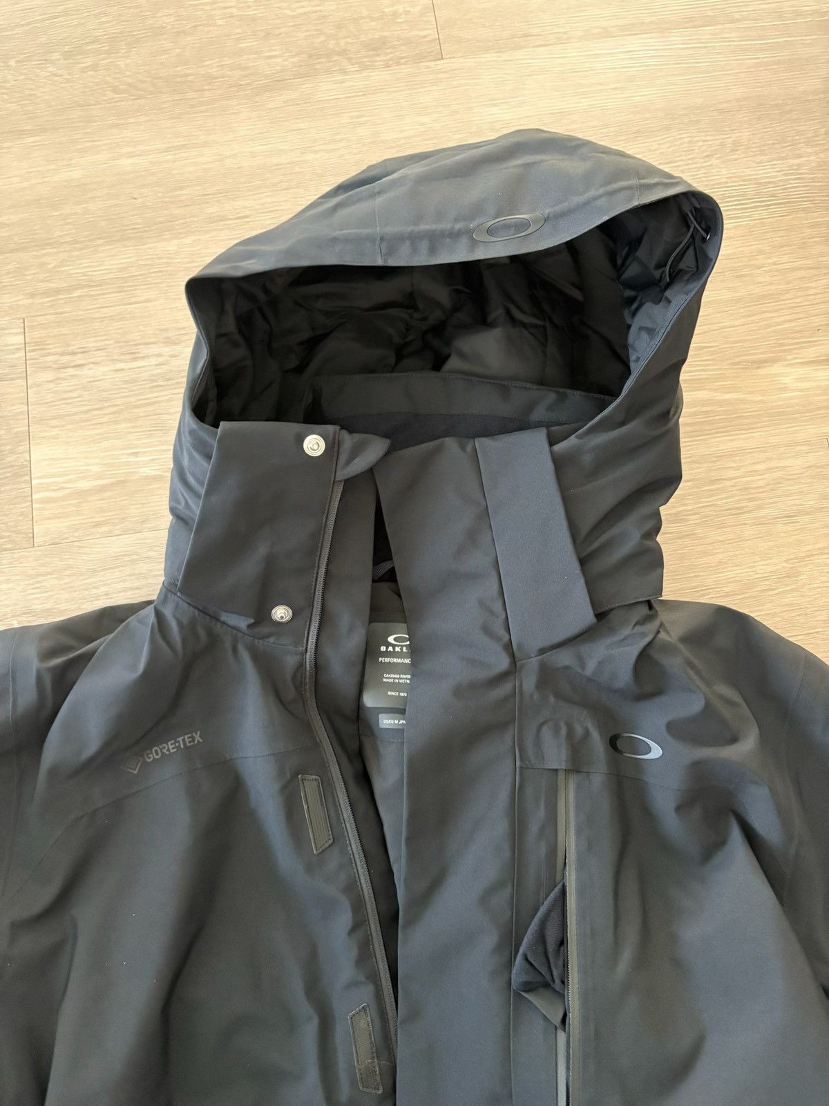 Oakley OAKLEY BNWT WINTER JACKET Size US M / EU 48-50 / 2 - 3 Thumbnail