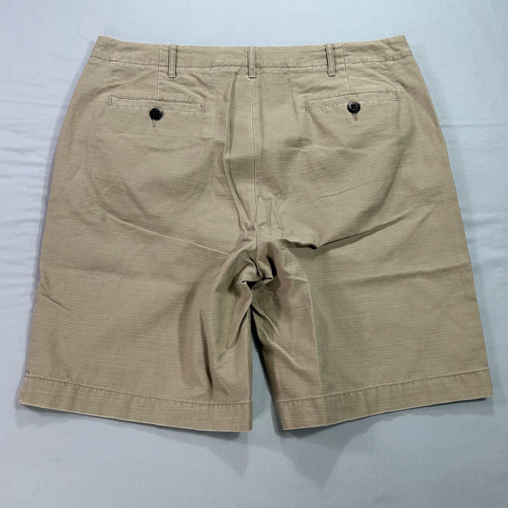 Vintage J. Peterman Chino Shorts Mens 34 Beige Flat Front Casual Preppy Minimalist Size US 34 / EU 50 - 2 Thumbnail