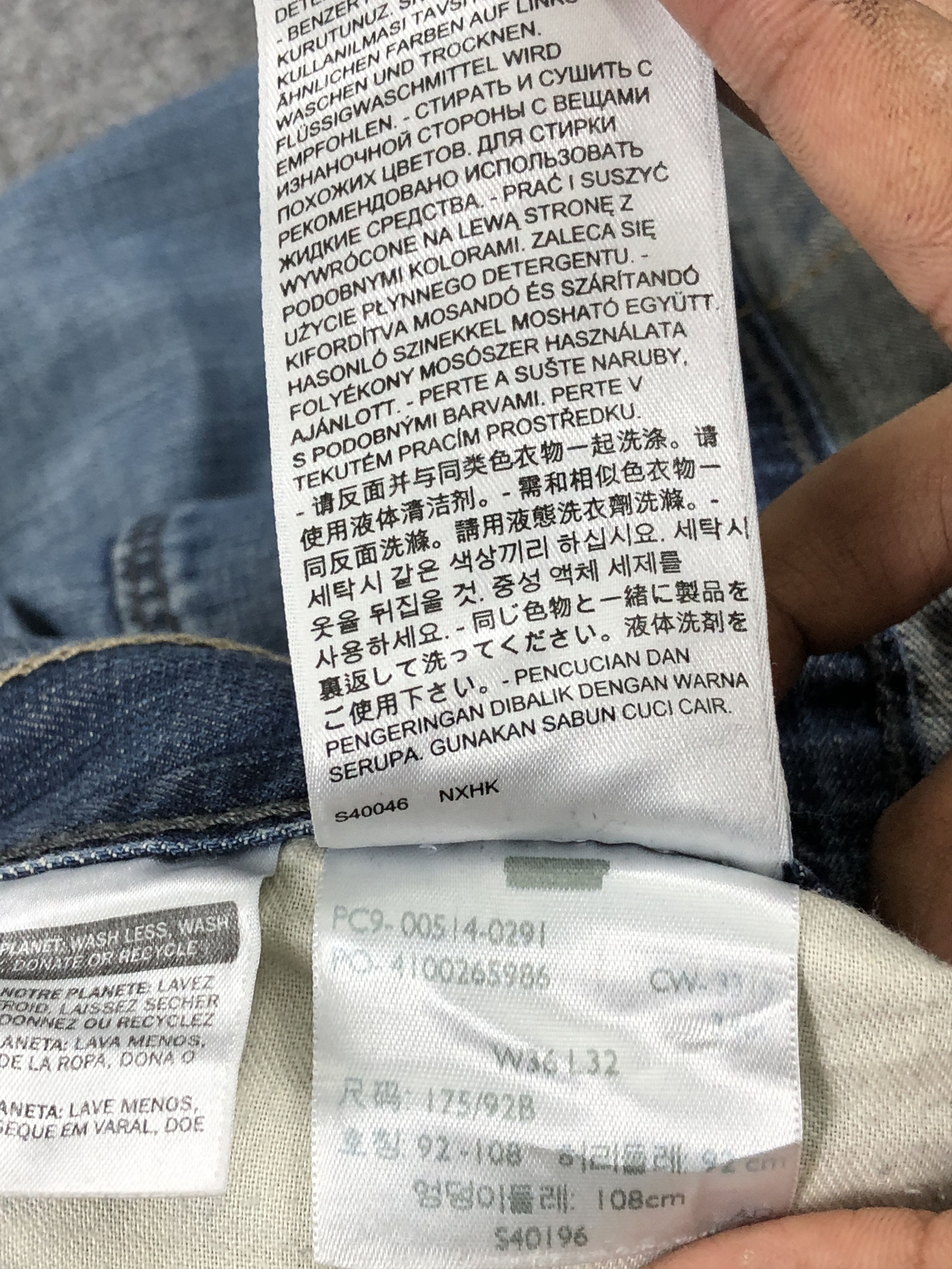 Levi's Vintage Levis 514 Lightwash Blue Jeans DP2290 Size US 37 - 14 Thumbnail