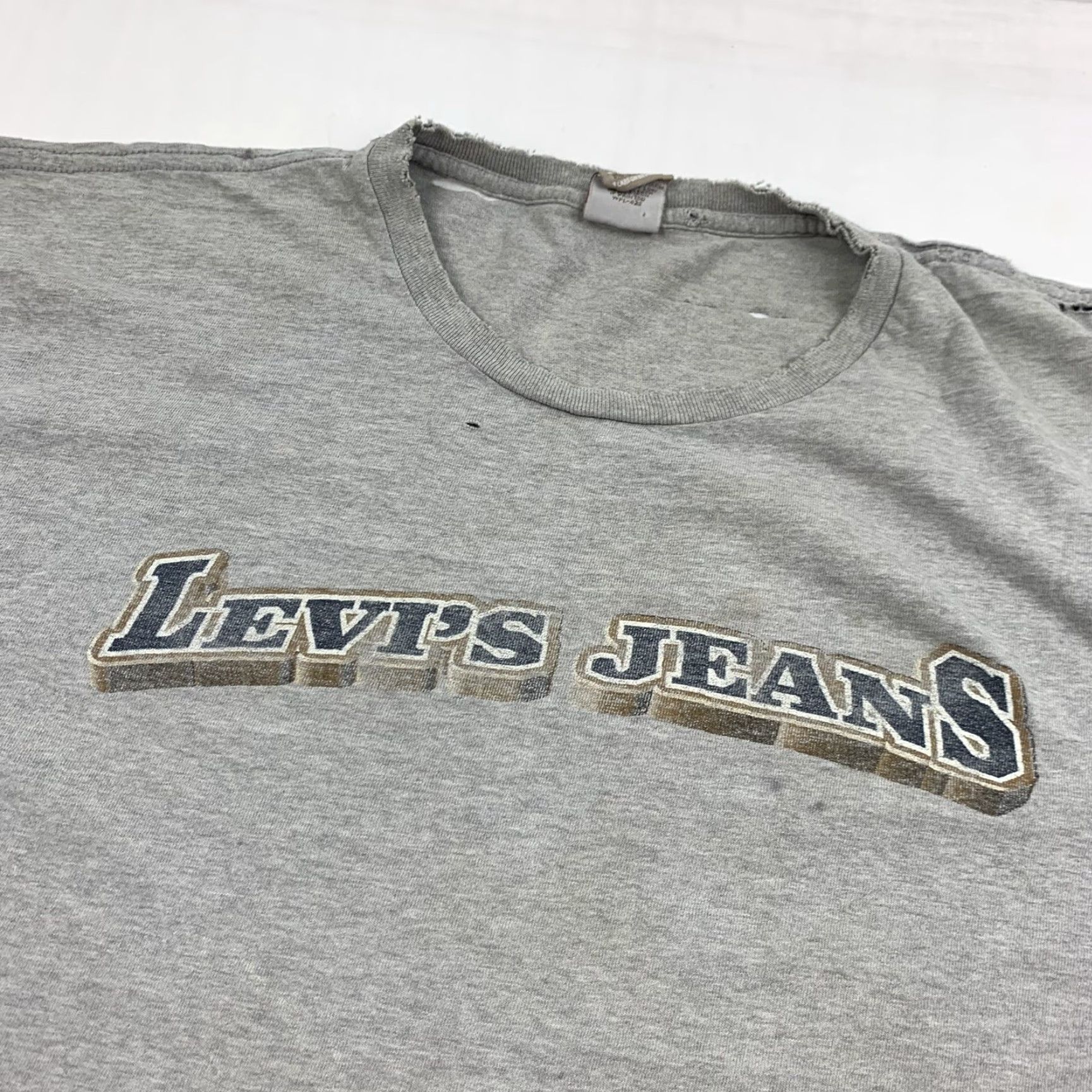 Levi's VINTAGE Levi's Jeans Long Sleeve Shirt Adult XL Gray Thrashed Worn Faded 90s USA Mens Shirt XL Gray 90s Levi's Size US XL / EU 56 / 4 - 5 Thumbnail