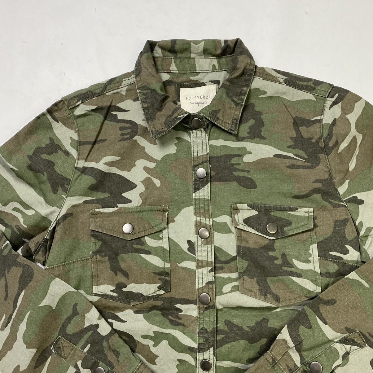 Forever 21 Vintage Forever 21 camo long sleeve button shirt Size US S / EU 44-46 / 1 - 5 Thumbnail
