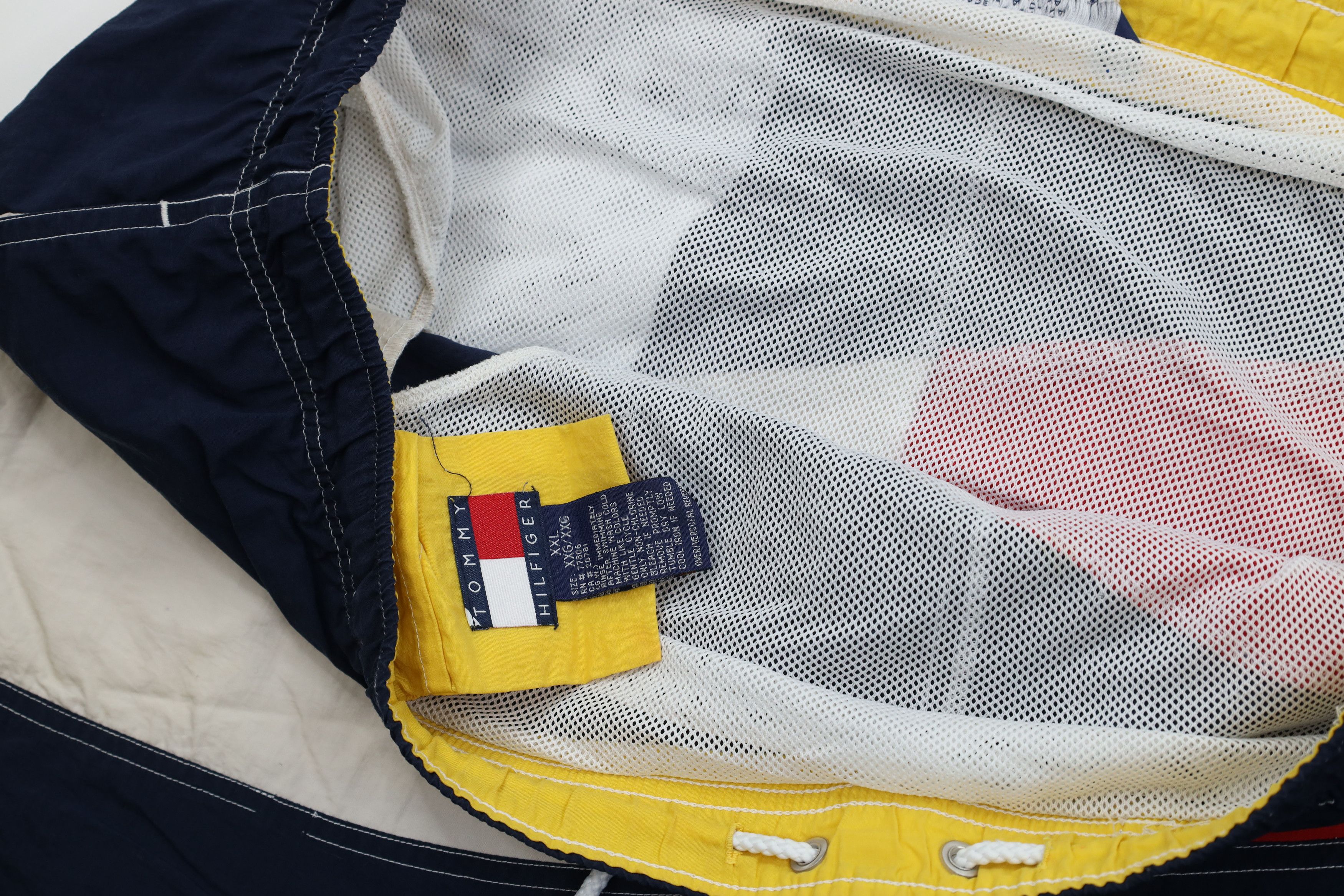 Tommy Hilfiger AS IS Vintage 90s Tommy Hilfiger Lined Shorts Swim Trunks Size US 38 / EU 54 - 9 Thumbnail