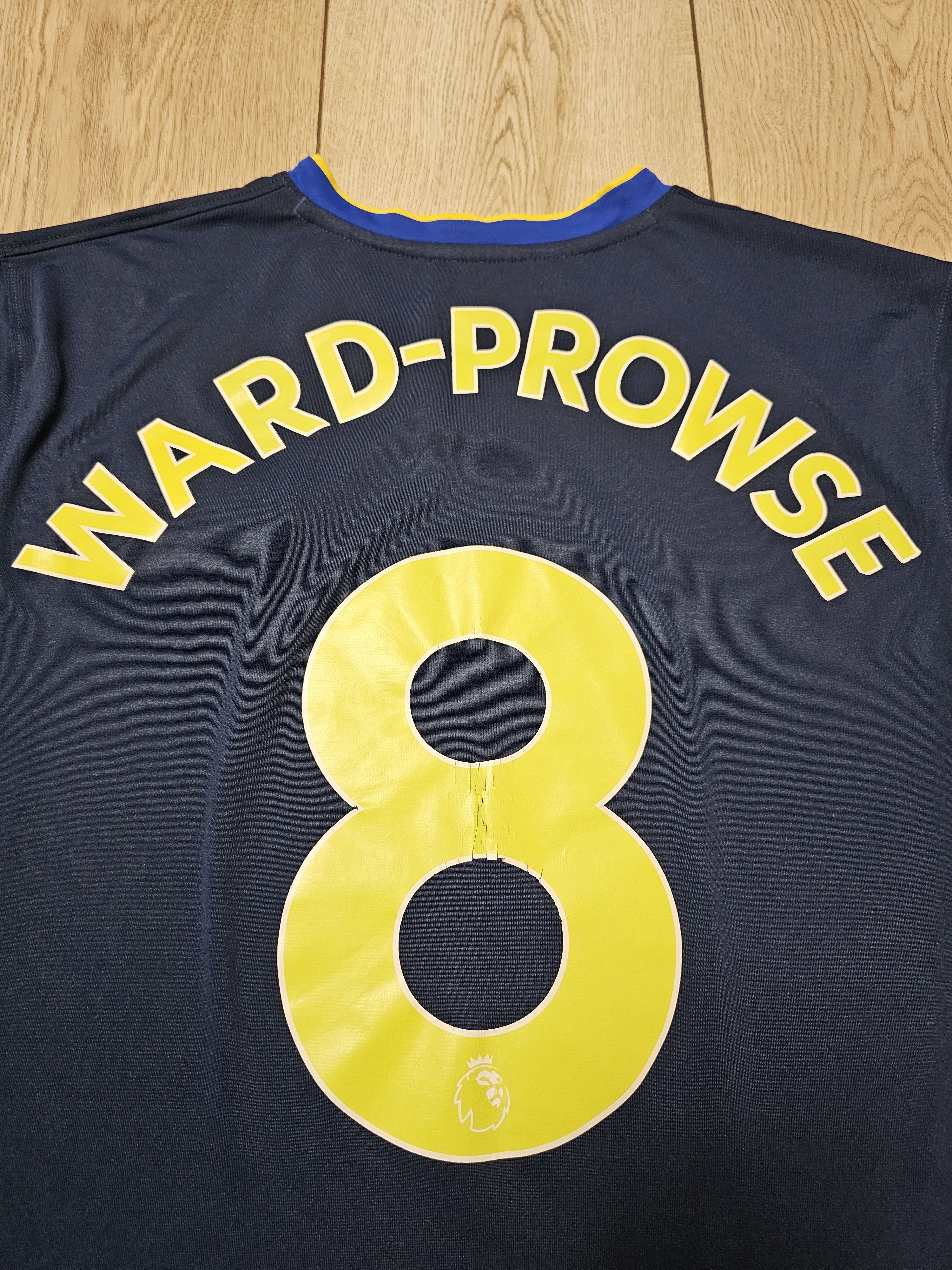 Under Armour SOUTHAMPTON 2021 AWAY WARD-PROWSE FOOTBALL SOCCER JERSEY Size US L / EU 52-54 / 3 - 5 Thumbnail
