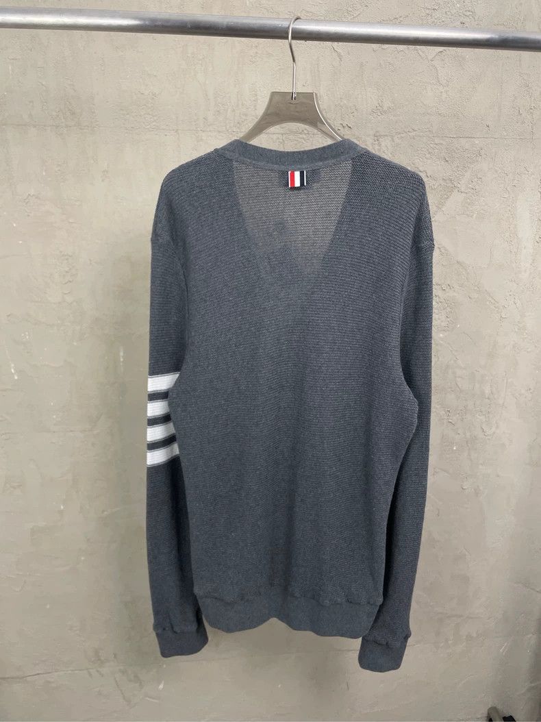 Thom Browne Thom browne Gray four-striped knitted cardigan jacket 2504- Size US XL / EU 56 / 4 - 2 Thumbnail