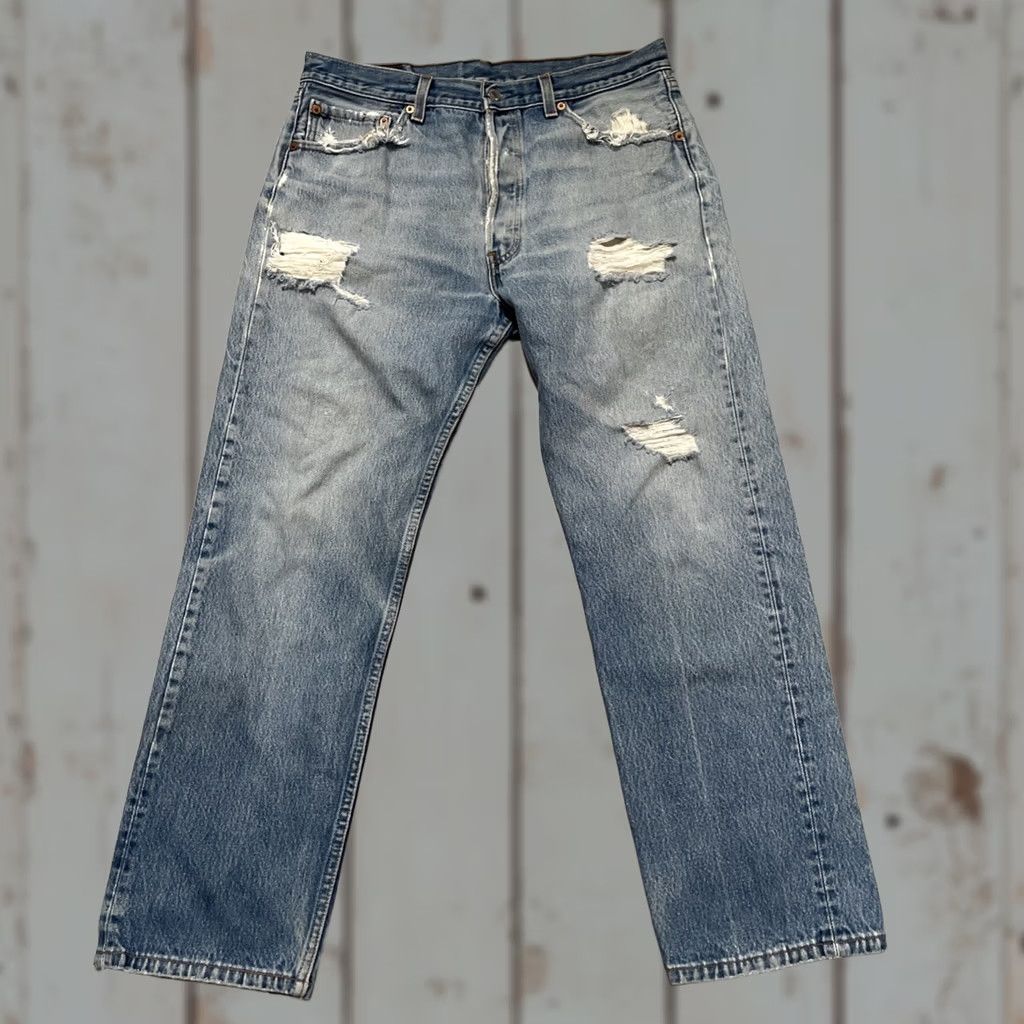 Levi's VINTAGE Levi’s 501 XX Denim Jeans Light Wash 35x32 Regular Mens Distressed 90s USA Heritage Skater Size US 35 - 1 Thumbnail