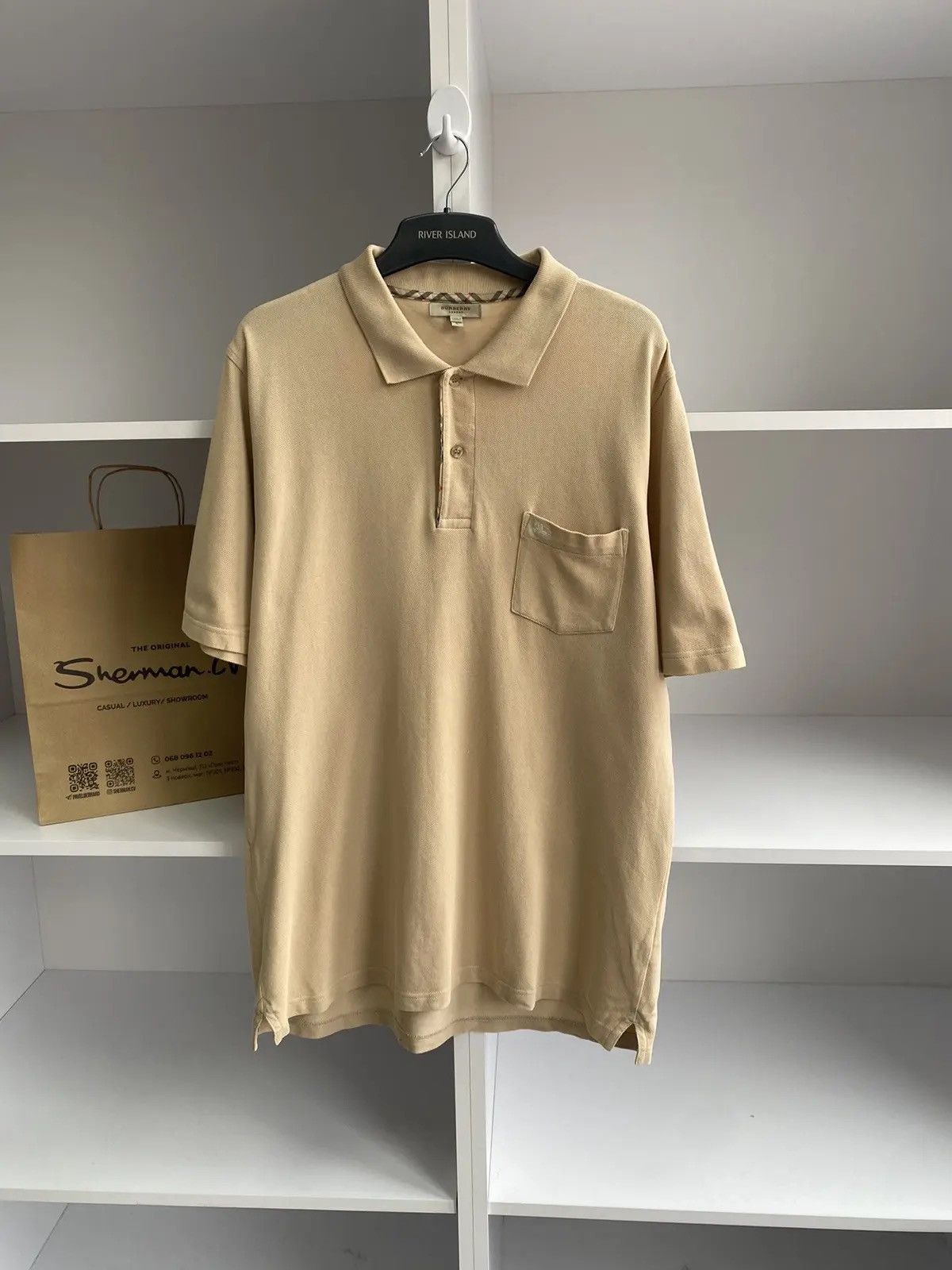 Burberry × Vintage Vintage Burberry Beige Luxury Polo T-Shirt Size US L / EU 52-54 / 3 - 1 Thumbnail