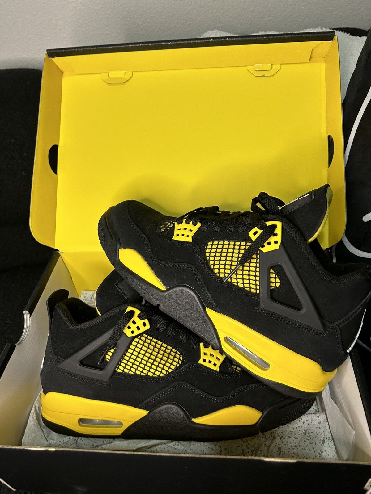 Jordan Brand × Nike Jordan 4 Thunder (Nike/Jordan) Size US 9 / EU 42 - 10 Thumbnail